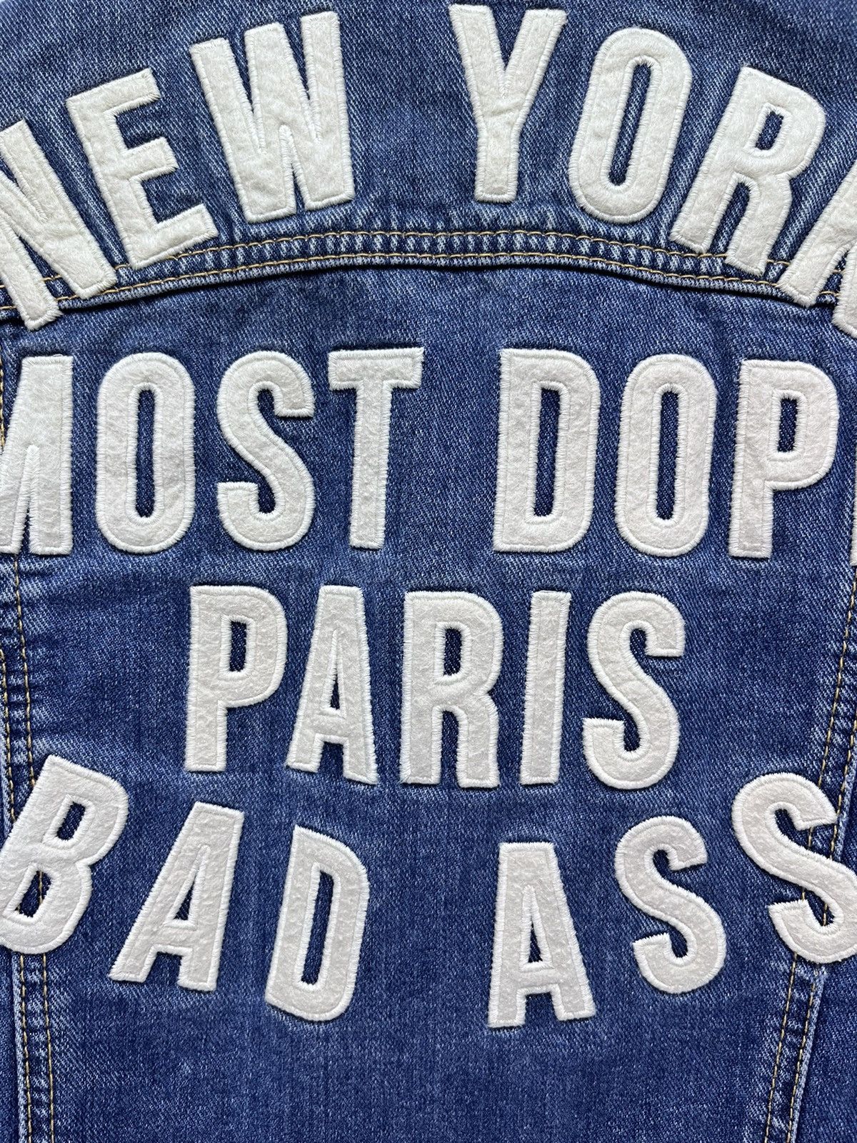 MOUSSY DOPE OFFER🔥MOUSSY Embroidery SpellOut Cropped Denim Jacket Size S / US 4 / IT 40 - 3 Thumbnail
