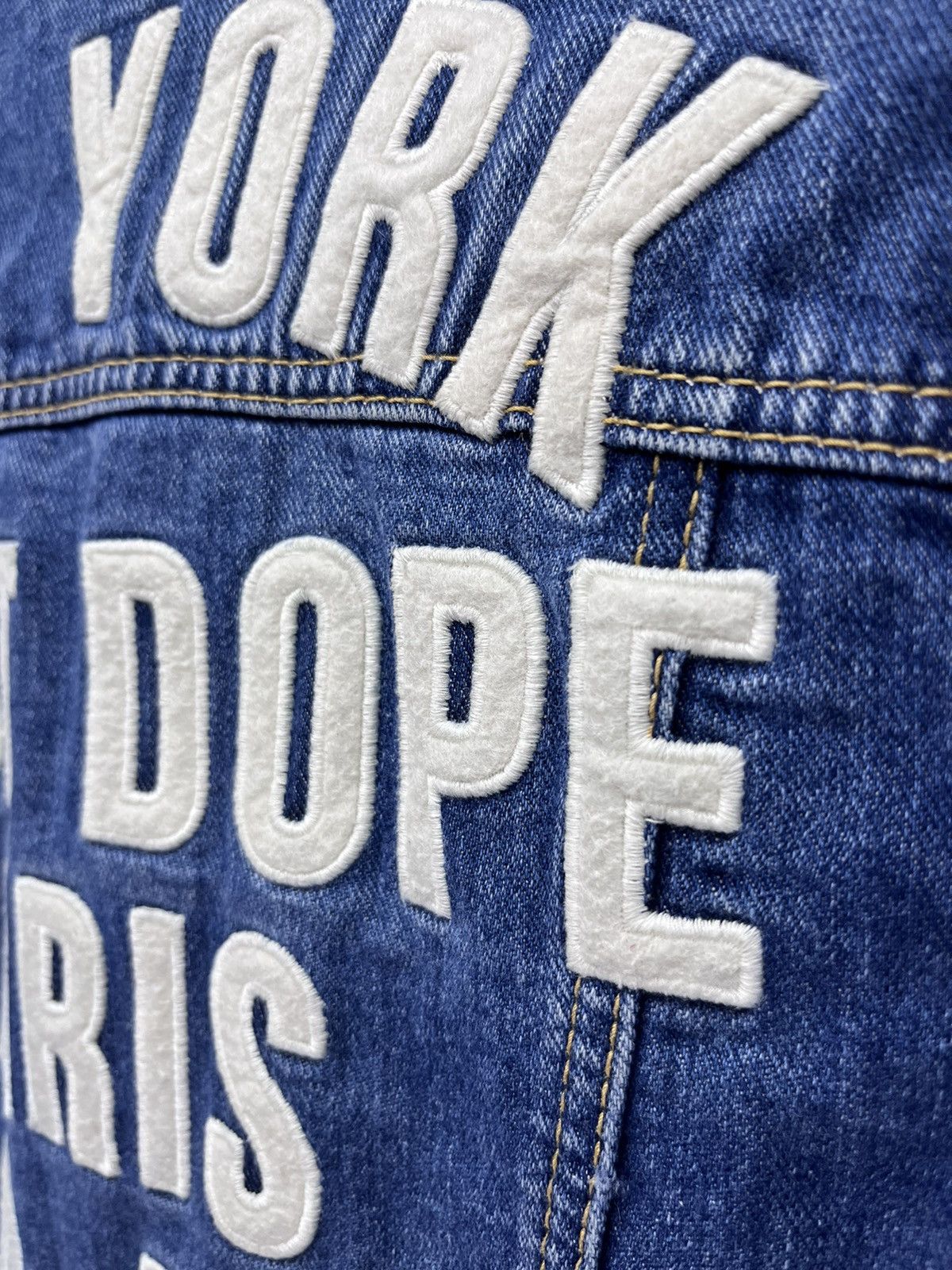 MOUSSY DOPE OFFER🔥MOUSSY Embroidery SpellOut Cropped Denim Jacket Size S / US 4 / IT 40 - 4 Thumbnail