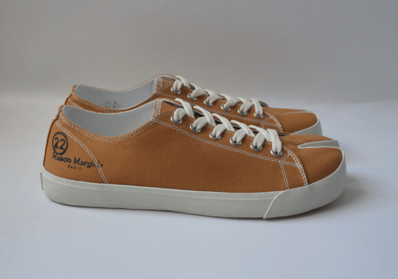 Maison Margiela Orange Canvas ‘Tabi’ Sneakers Size US 8 / EU 41 - 2 Thumbnail