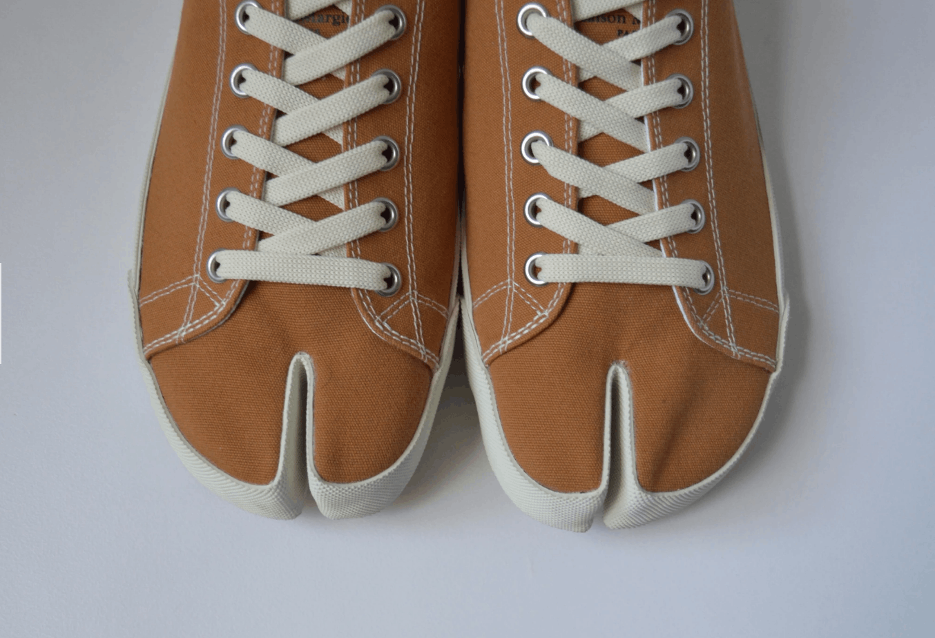 Maison Margiela Orange Canvas ‘Tabi’ Sneakers Size US 8 / EU 41 - 4 Thumbnail