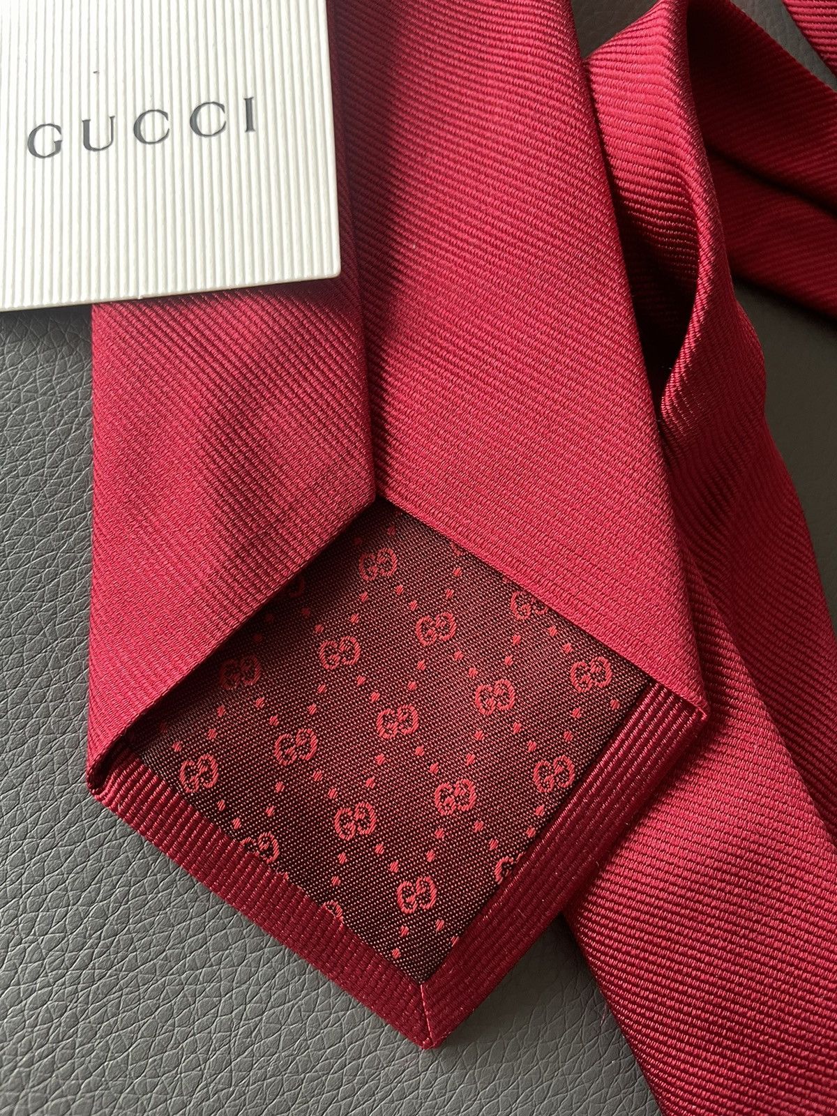 Gucci Runway Limited Rare Brand New Gucci Logo Premium Silk Tie Size ONE SIZE - 9 Thumbnail