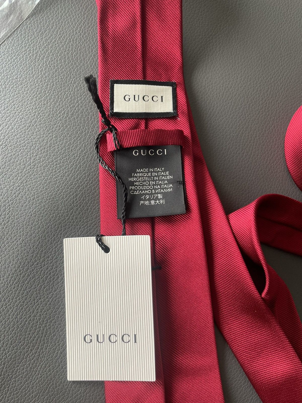 Gucci Runway Limited Rare Brand New Gucci Logo Premium Silk Tie Size ONE SIZE - 3 Thumbnail