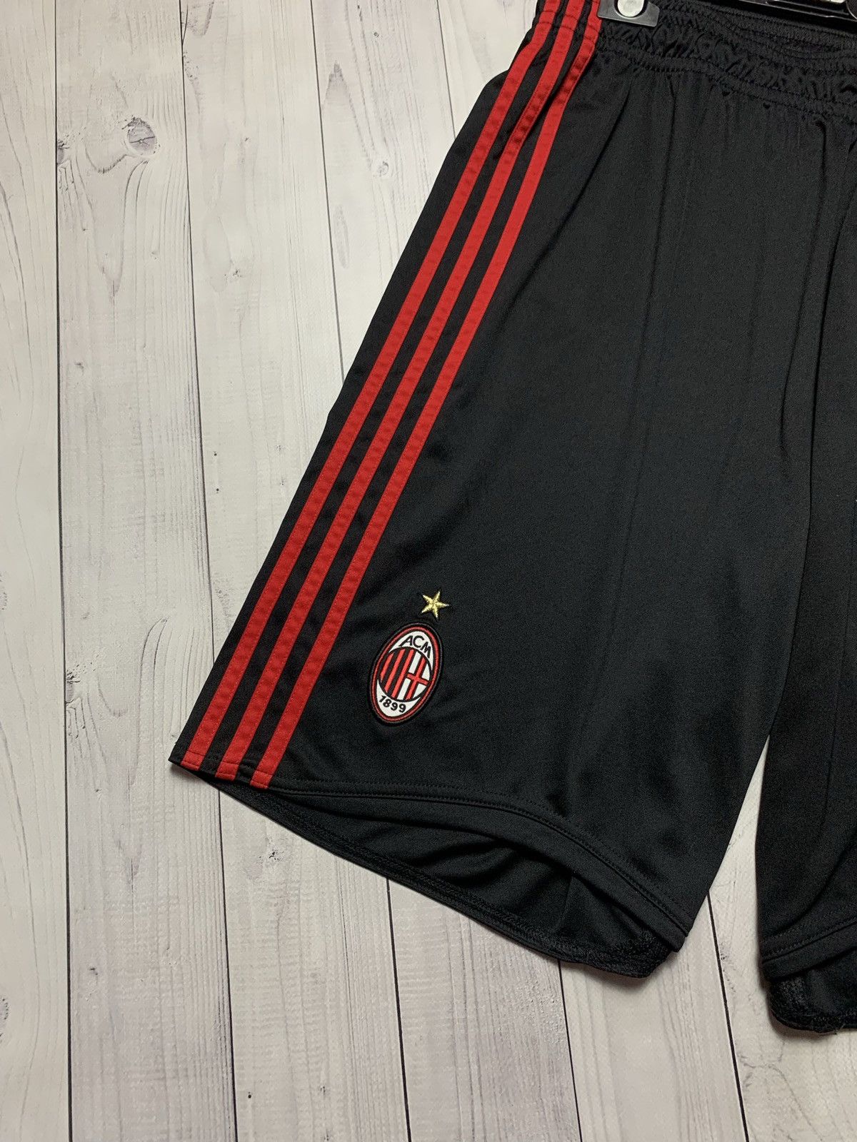 Adidas × Vintage Vintage adidas AC Milan soccer shorts size XXL Size US 38 / EU 54 - 2 Thumbnail