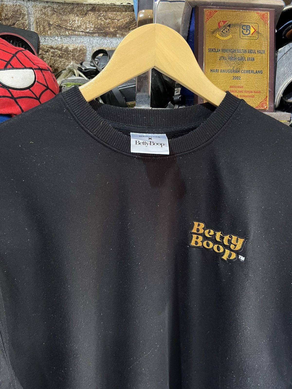 Cartoon Network 🔥Denifits x Betty Boop Just Kissin Crewneck Sweatshirt Size US L / EU 52-54 / 3 - 6 Thumbnail