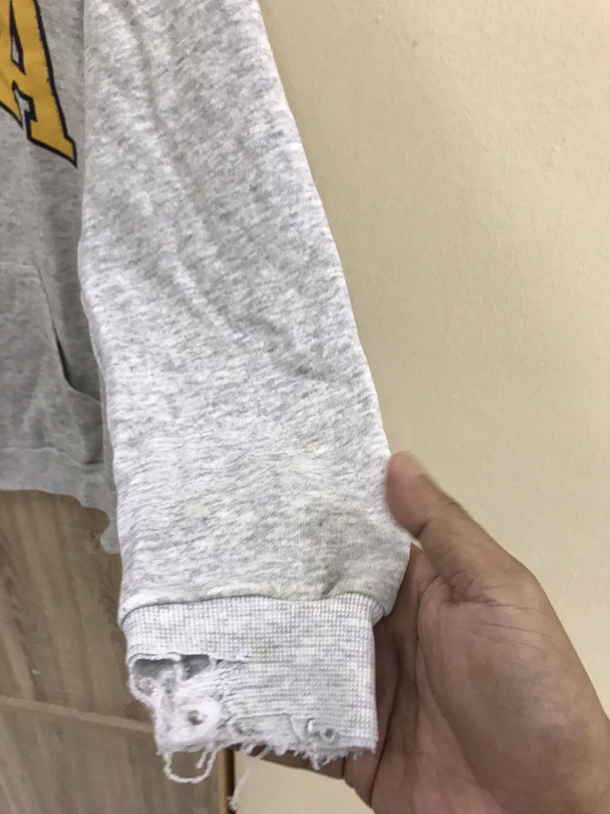 Other Vintage 🔥 UCLA Distressed Hoodie Zipper Size US M / EU 48-50 / 2 - 9 Thumbnail