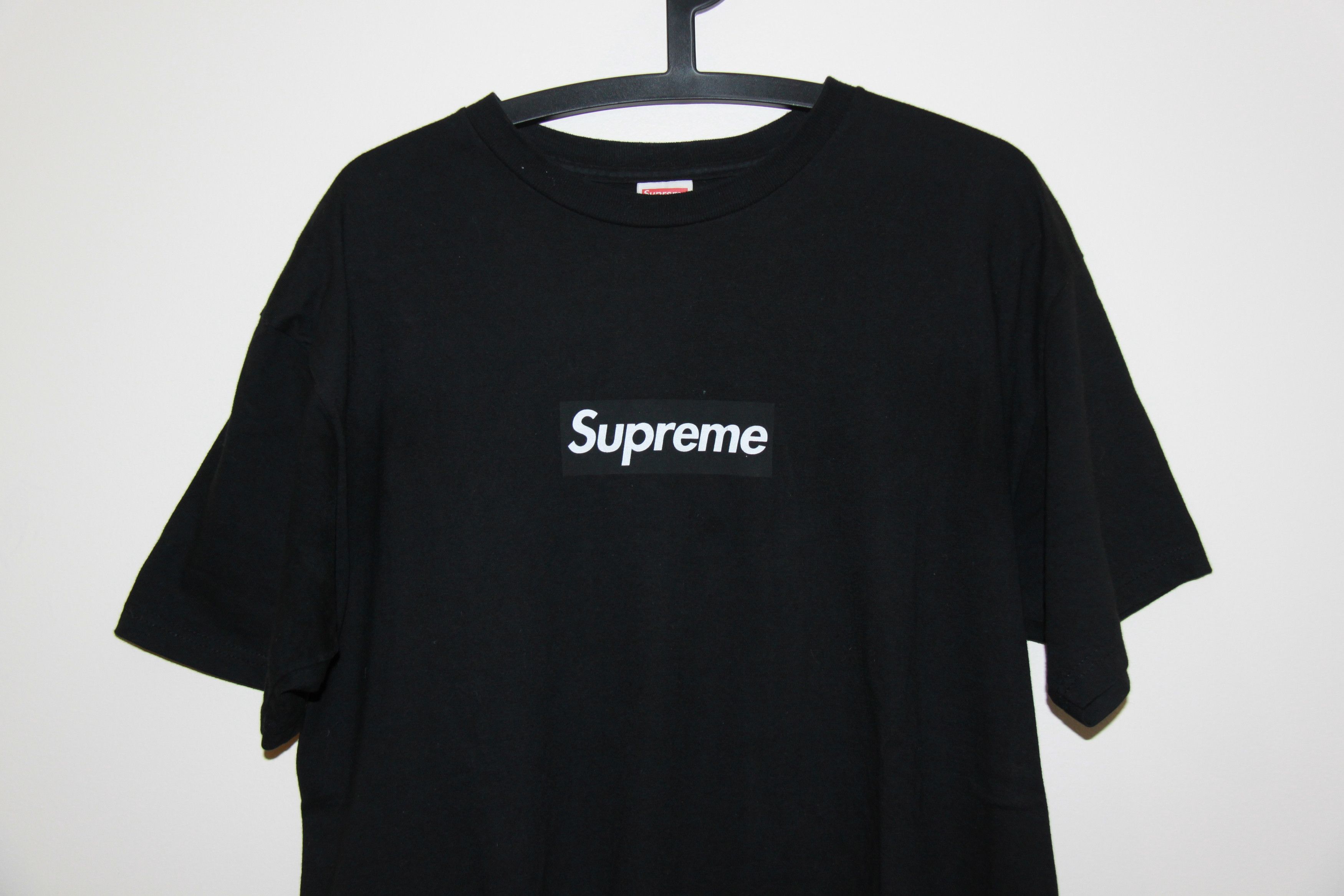 Supreme '07 Black on Black Box logo Tee Size US L / EU 52-54 / 3 - 3 Thumbnail