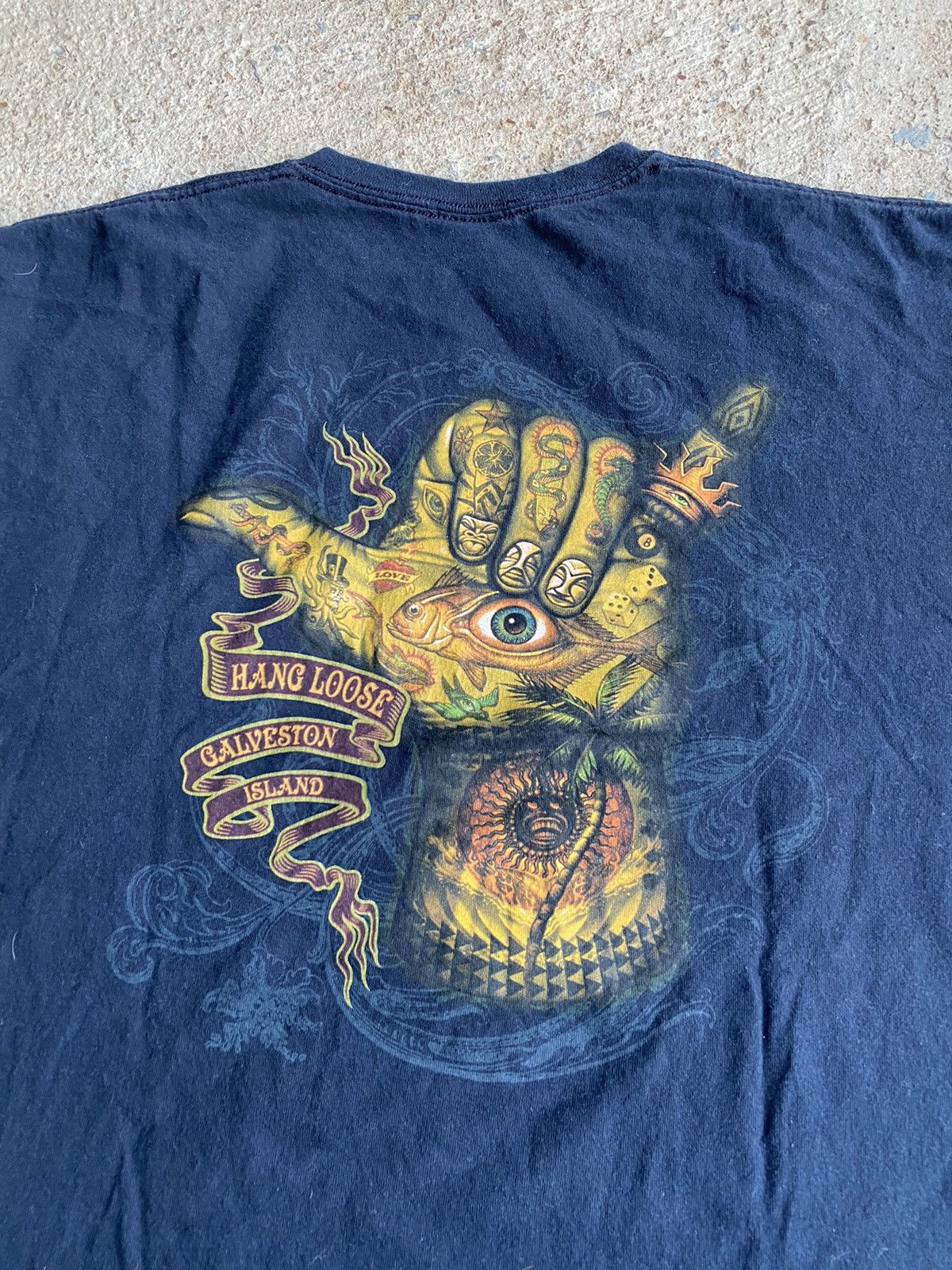 Japanese Brand × Vintage Vintage Y2K Hang Loose Surf Skate Tattoo Shirt Size US XL / EU 56 / 4 - 5 Thumbnail