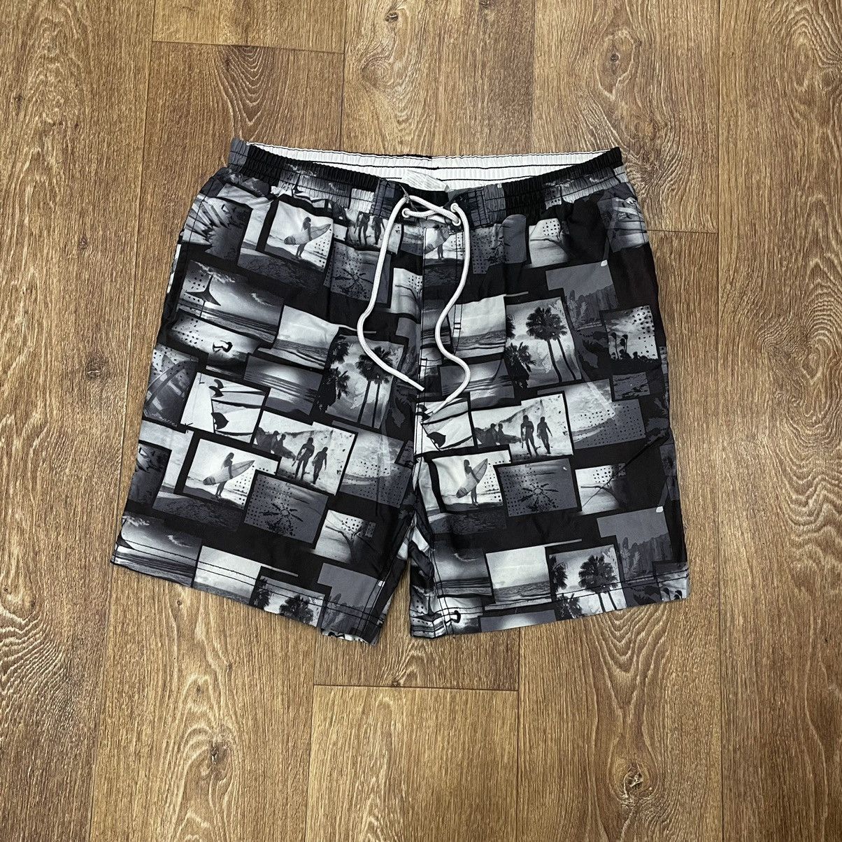 Beauty Beast Vintage 90s Art Hawaii Shorts Swim Wear Y2K Streetwear Size US 32 / EU 48 - 1 Thumbnail