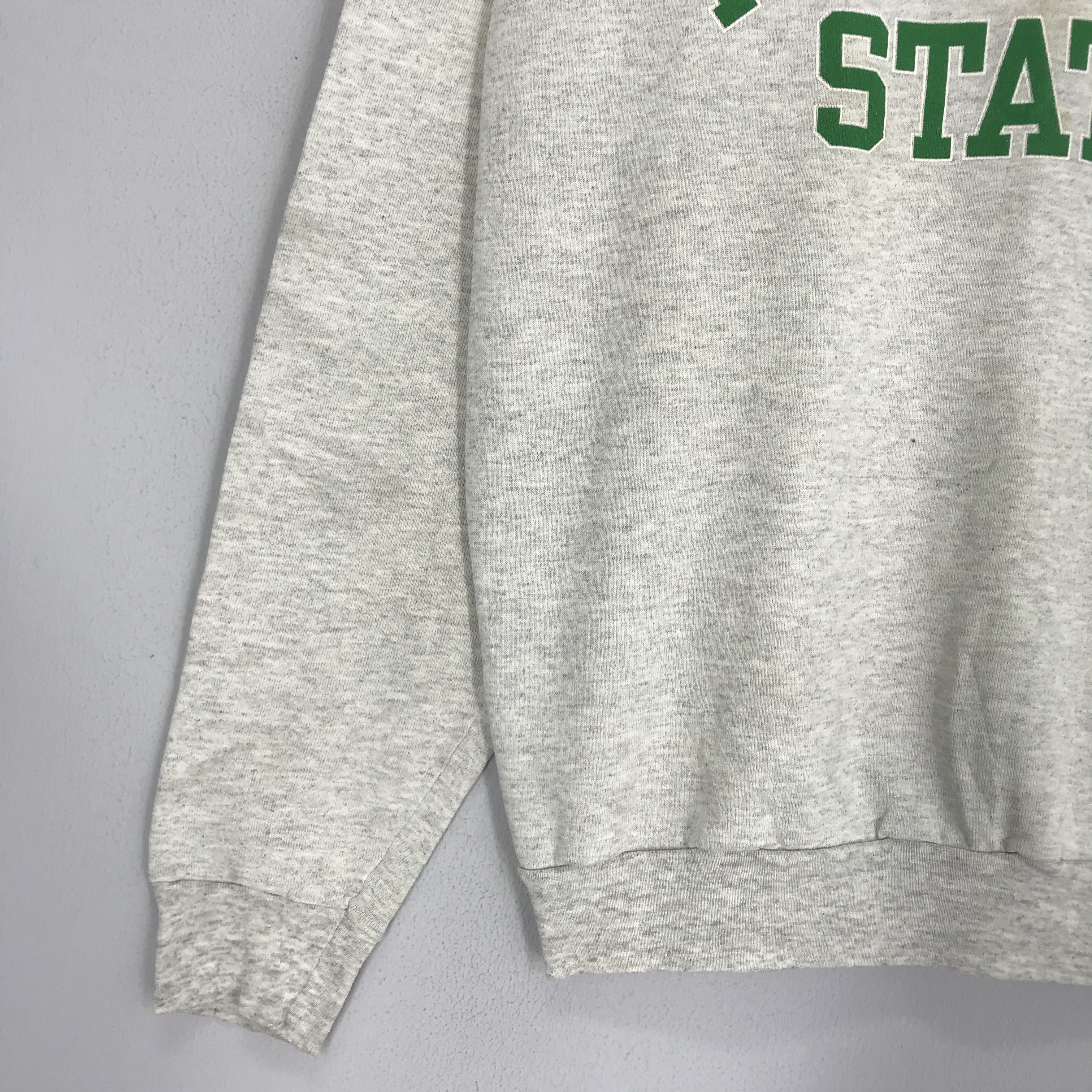 Other Vintage Michigan State Sweatshirts Michigan State Big Logo Size US L / EU 52-54 / 3 - 6 Thumbnail