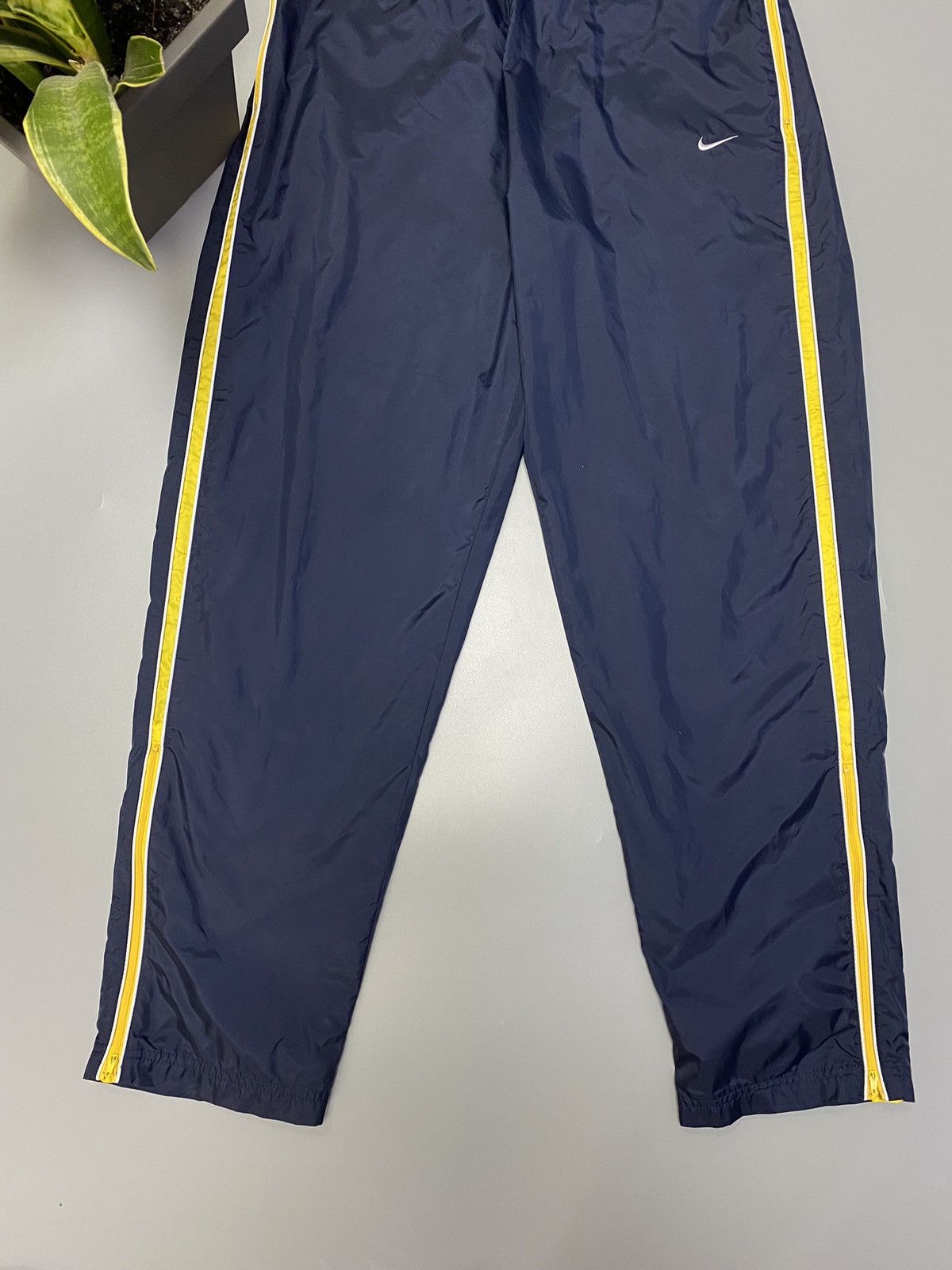 Nike × Vintage Vintage Nike Y2K Small Logo Blue Track Pants Size US 34 / EU 50 - 5 Thumbnail