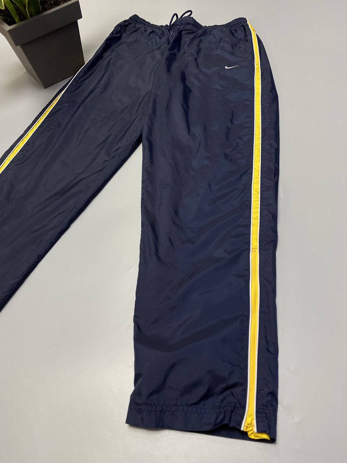 Nike × Vintage Vintage Nike Y2K Small Logo Blue Track Pants Size US 34 / EU 50 - 4 Thumbnail