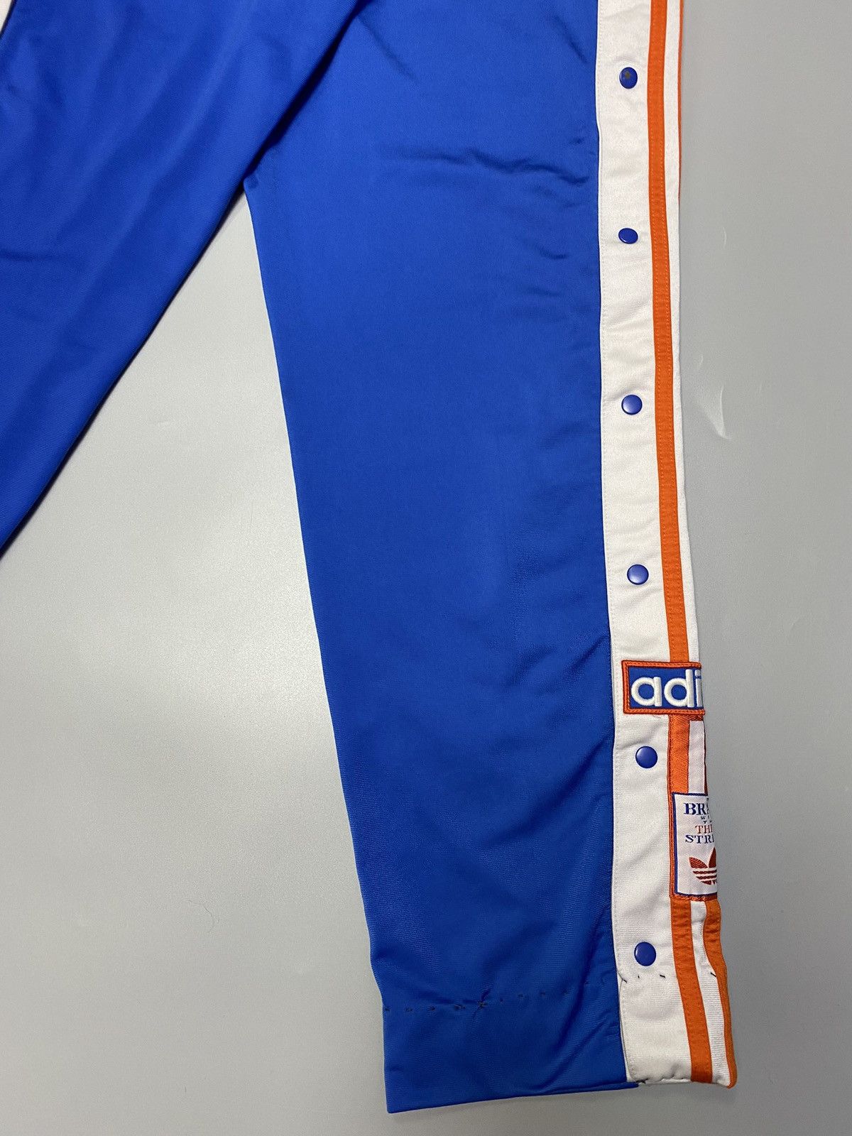 Other Vintage Adidas Basketball Side Buttons Track Pants Size US 32 / EU 48 - 23 Thumbnail
