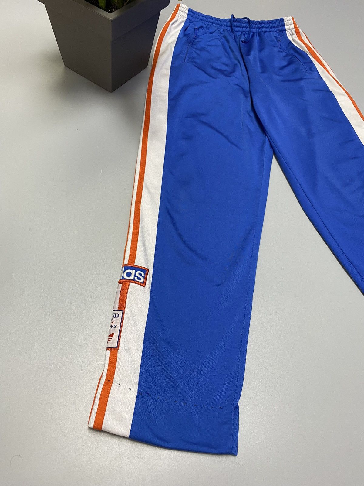 Other Vintage Adidas Basketball Side Buttons Track Pants Size US 32 / EU 48 - 2 Thumbnail