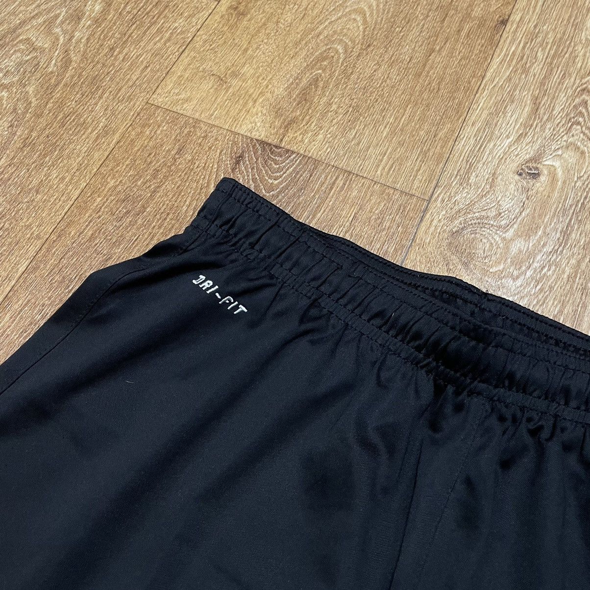 Vintage Vintage Nike 90s Black Nylon Shorts Baggy Swim Trunks Swag S Size US 30 / EU 46 - 5 Thumbnail