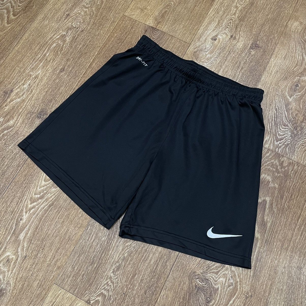 Vintage Vintage Nike 90s Black Nylon Shorts Baggy Swim Trunks Swag S Size US 30 / EU 46 - 2 Thumbnail