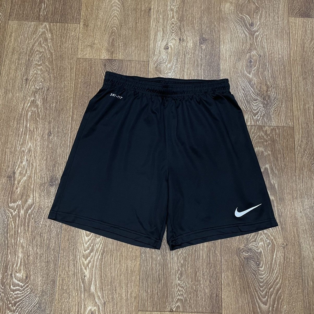 Vintage Vintage Nike 90s Black Nylon Shorts Baggy Swim Trunks Swag S Size US 30 / EU 46 - 1 Thumbnail