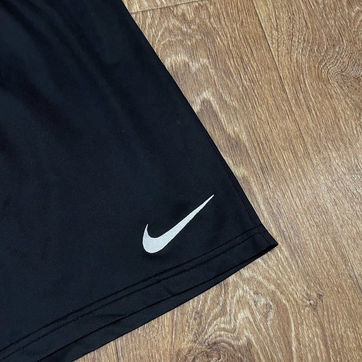 Vintage Vintage Nike 90s Black Nylon Shorts Baggy Swim Trunks Swag S Size US 30 / EU 46 - 4 Thumbnail