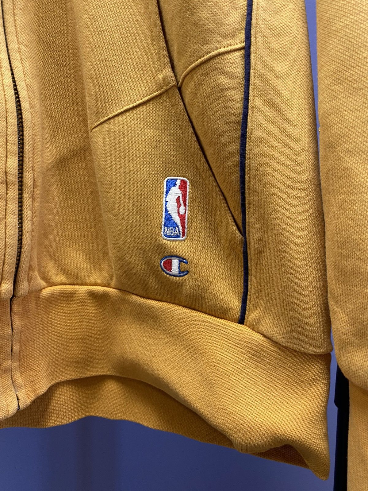 Champion × NBA × Vintage Champion Cleveland Cavaliers NBA Zip Hoodie Size L Size US L / EU 52-54 / 3 - 9 Thumbnail
