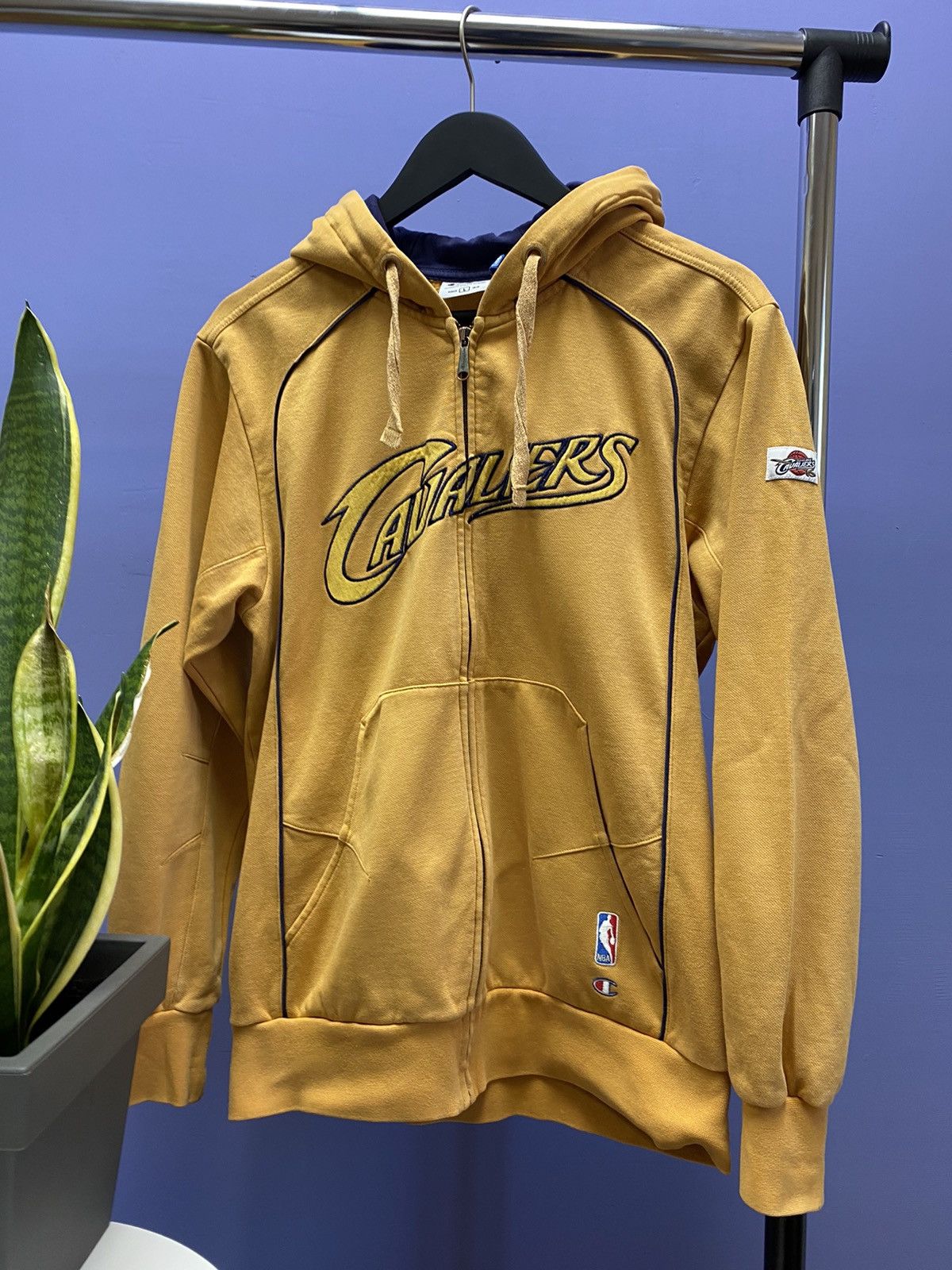Champion × NBA × Vintage Champion Cleveland Cavaliers NBA Zip Hoodie Size L Size US L / EU 52-54 / 3 - 7 Thumbnail