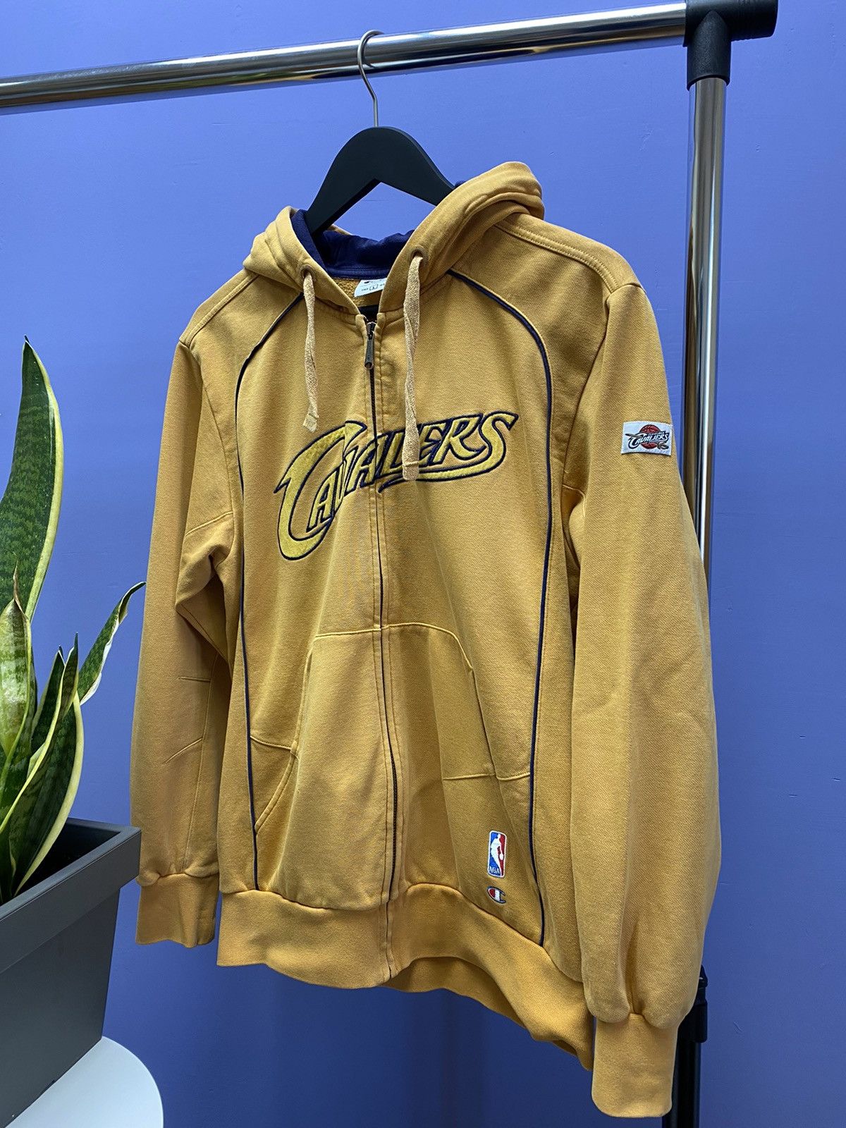 Champion × NBA × Vintage Champion Cleveland Cavaliers NBA Zip Hoodie Size L Size US L / EU 52-54 / 3 - 2 Thumbnail