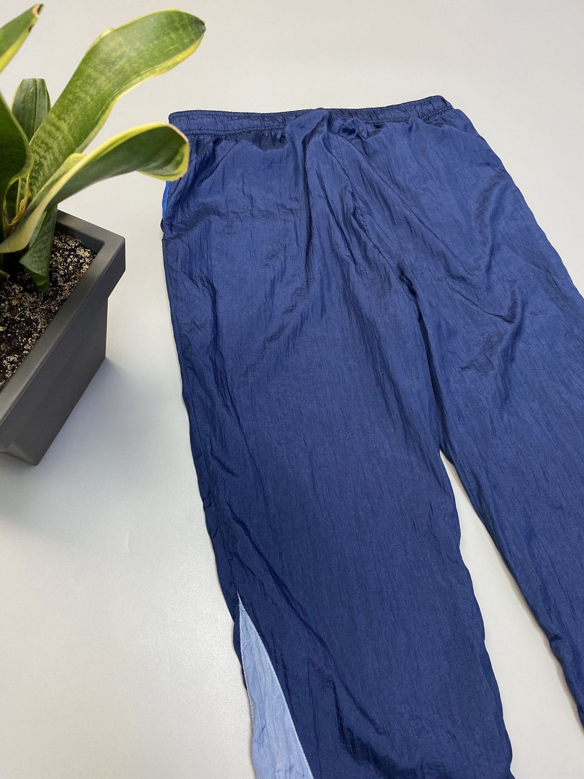 Ellesse × Vintage Vintage Ellesse Blue Nylon Track Pants Size US 34 / EU 50 - 17 Thumbnail