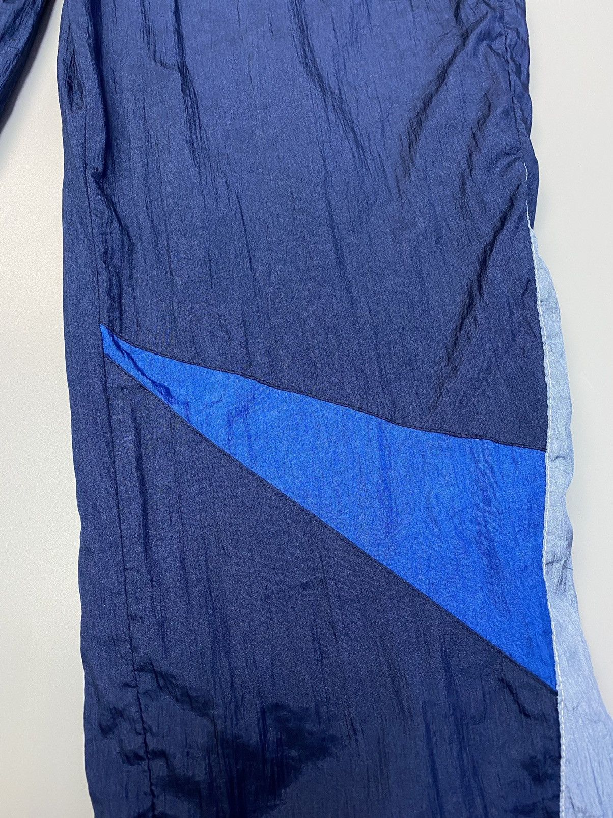 Ellesse × Vintage Vintage Ellesse Blue Nylon Track Pants Size US 34 / EU 50 - 11 Thumbnail