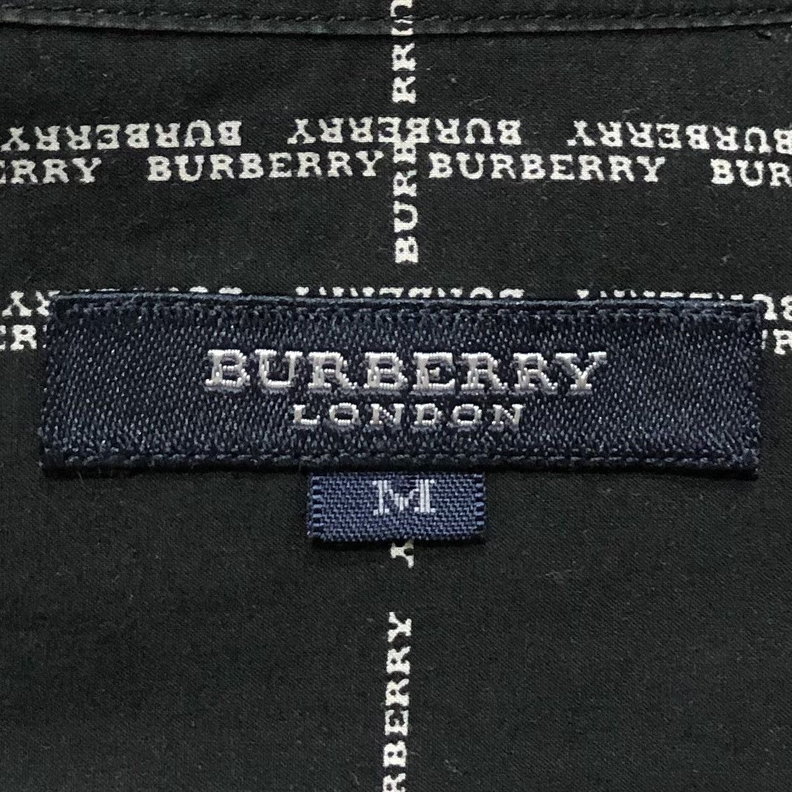 Burberry Authentic Burberry London Spell Out Over Print T-shirt Size US M / EU 48-50 / 2 - 14 Thumbnail