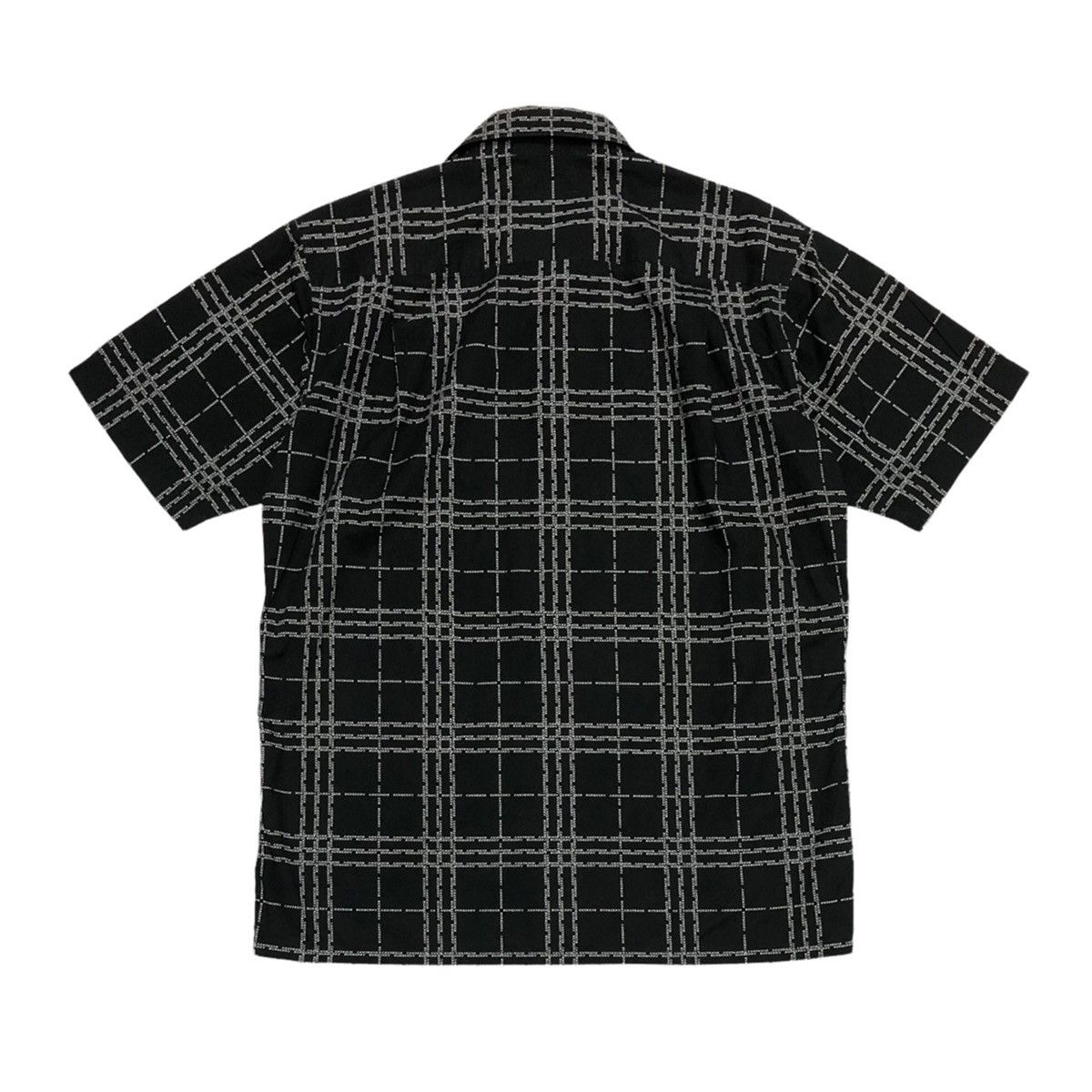 Burberry Authentic Burberry London Spell Out Over Print T-shirt Size US M / EU 48-50 / 2 - 10 Thumbnail