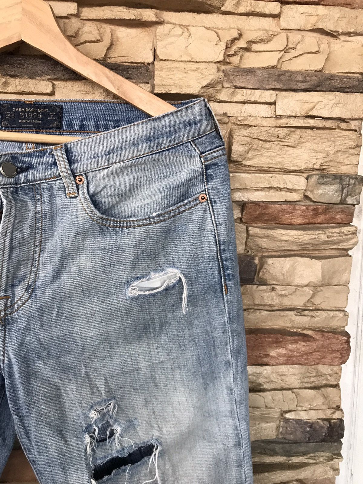 Vintage Vintage Zara Distressed Jeans Size US 33 - 5 Thumbnail
