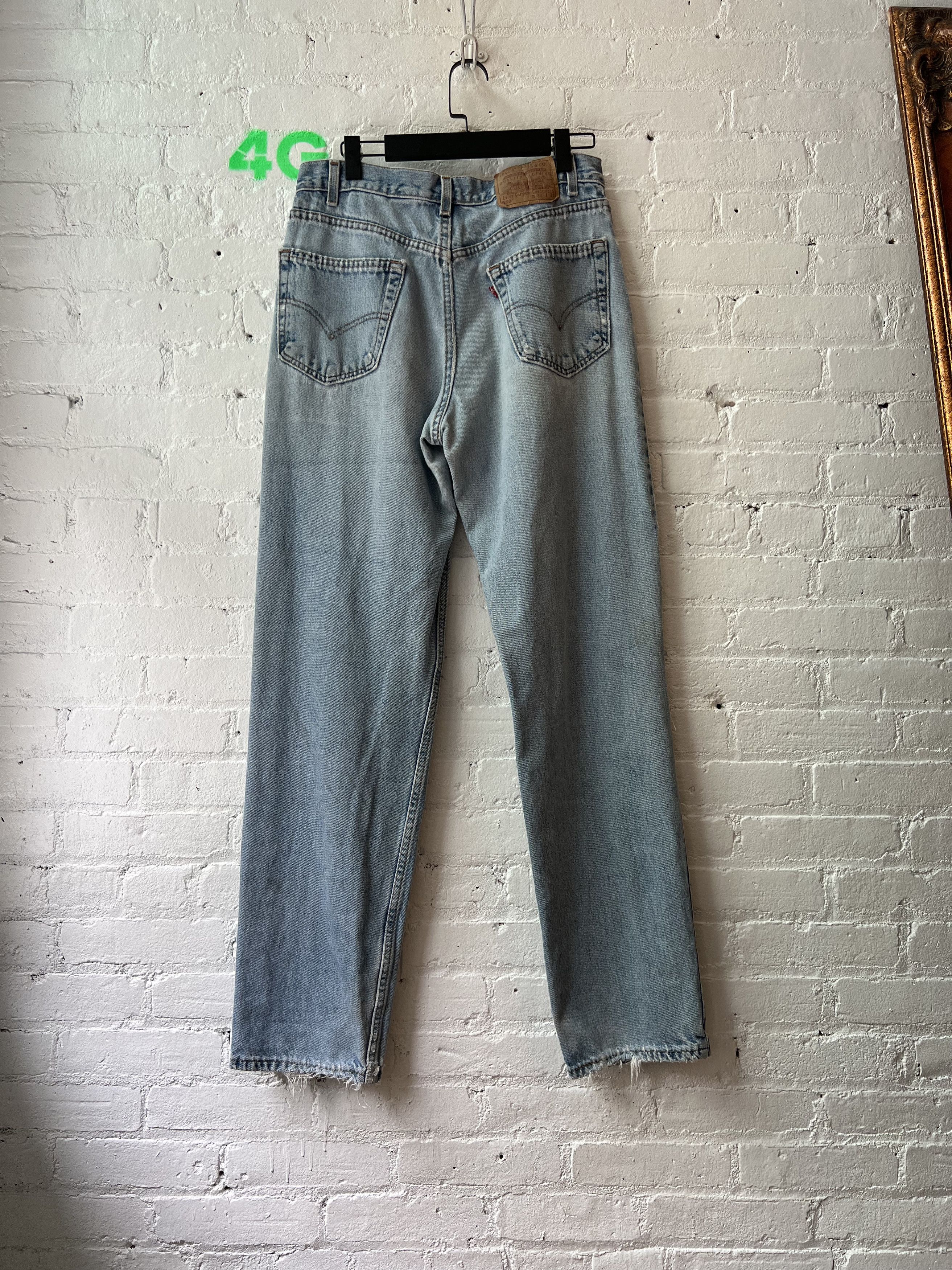 Vintage Vintage Levi's THRASHED 4Gseller Size US 33 - 5 Thumbnail