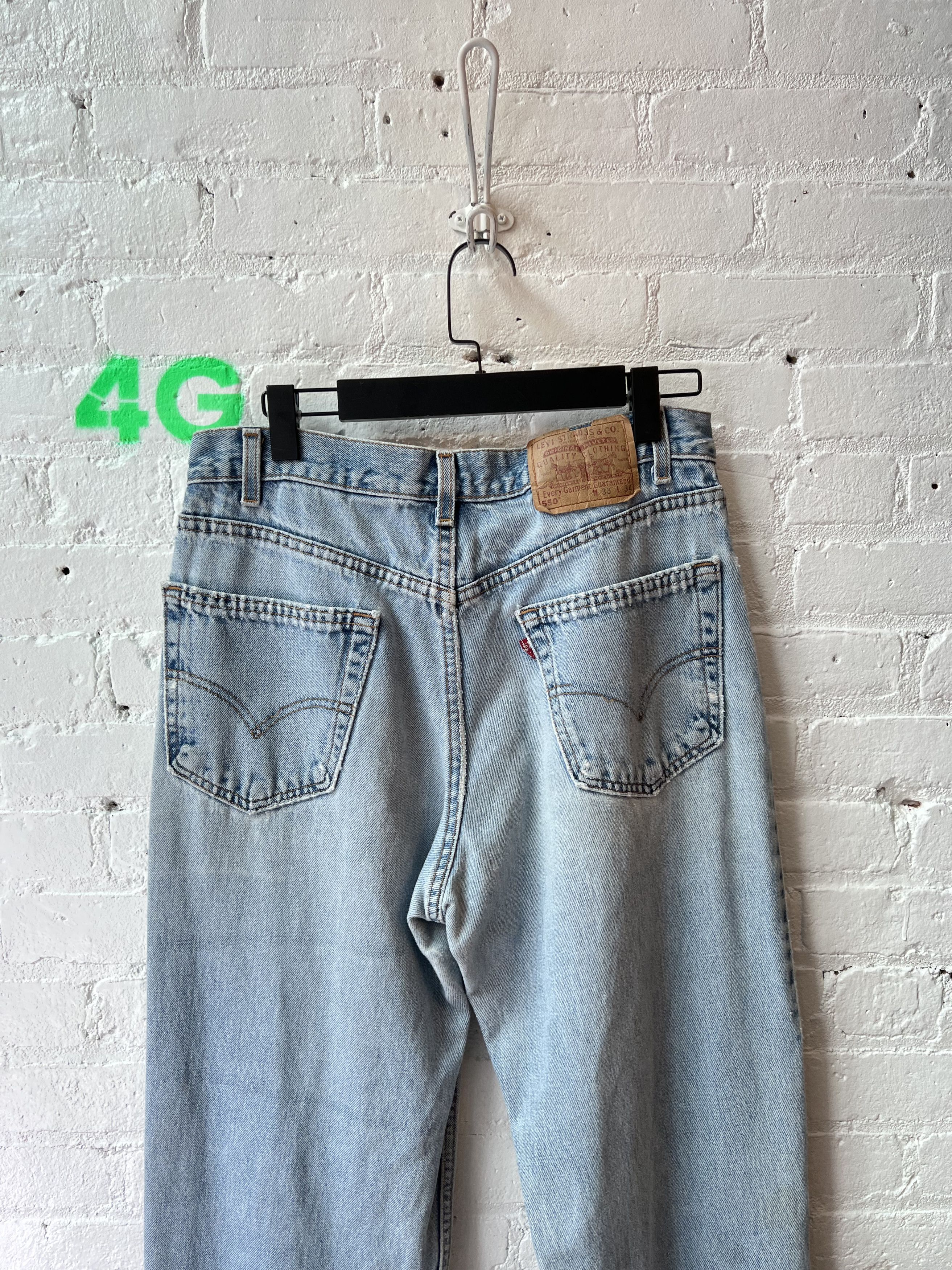 Vintage Vintage Levi's THRASHED 4Gseller Size US 33 - 6 Thumbnail