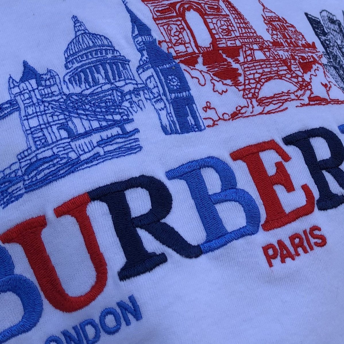 Burberry Collection Burberrys VTG 90s Embroidery T shirt Size US M / EU 48-50 / 2 - 8 Thumbnail