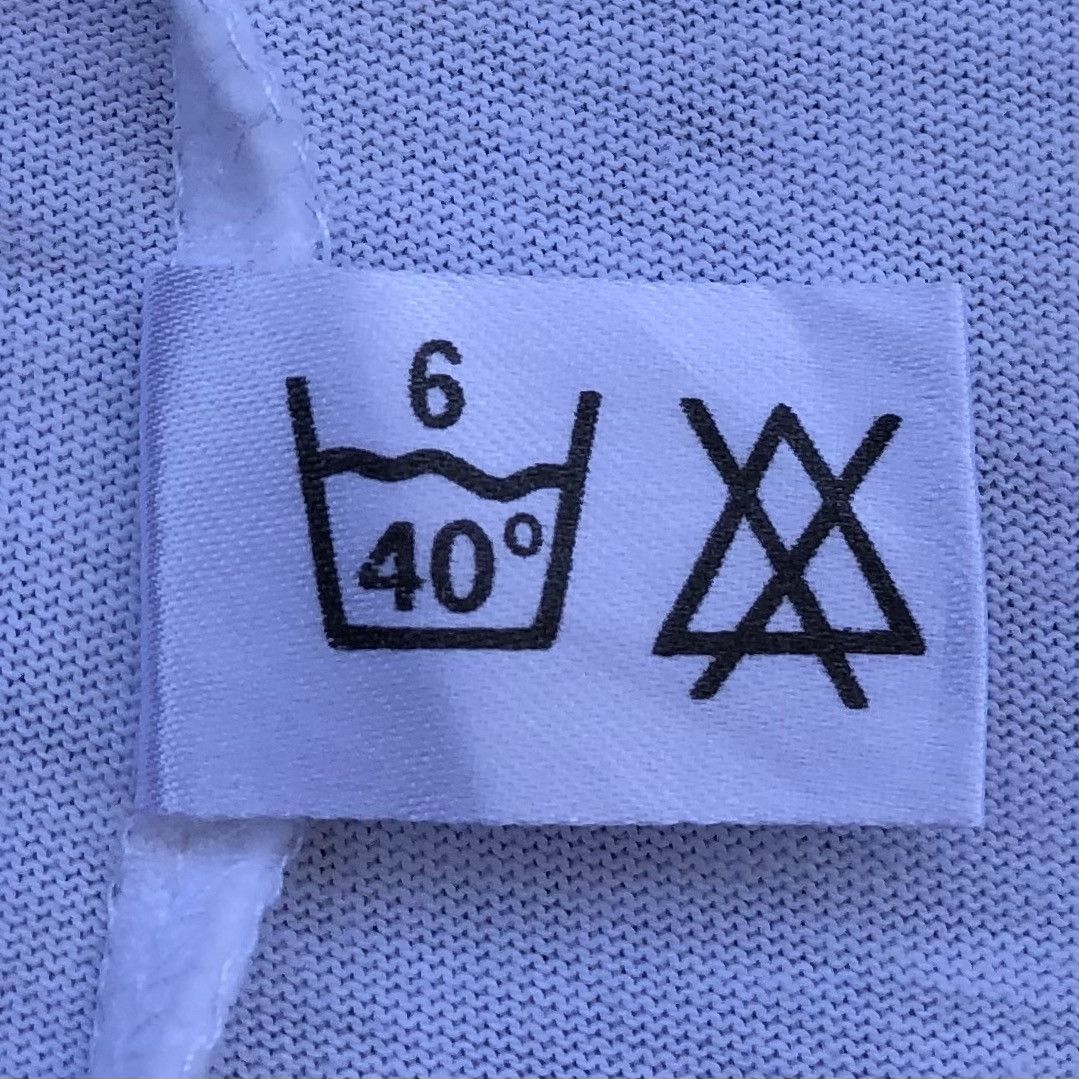 Burberry Collection Burberrys VTG 90s Embroidery T shirt Size US M / EU 48-50 / 2 - 13 Thumbnail