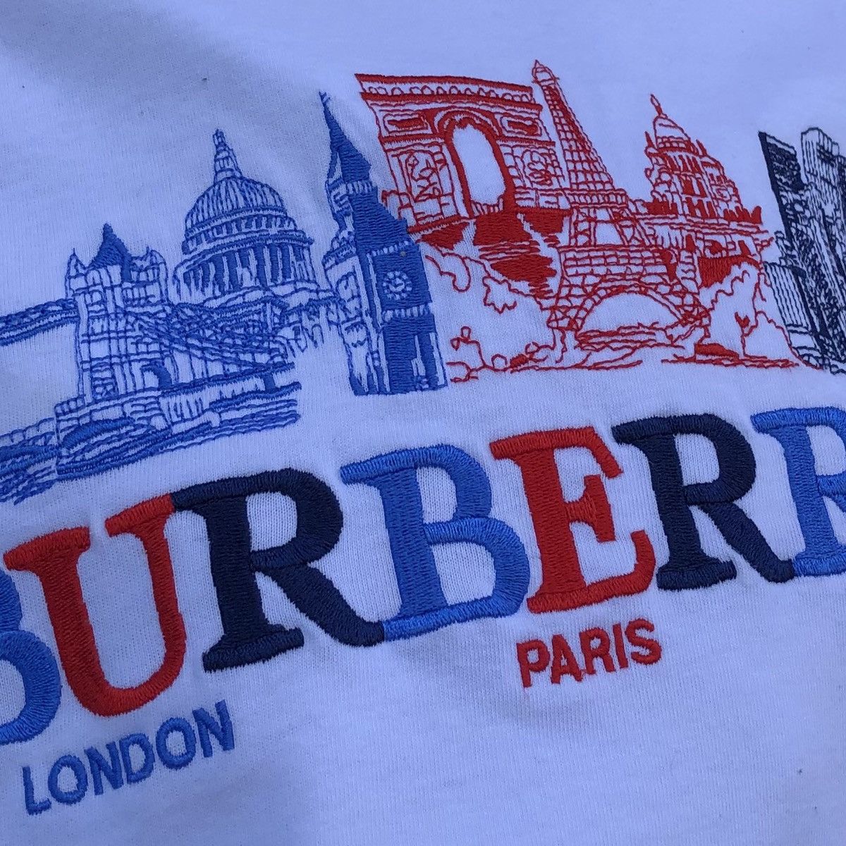 Burberry Collection Burberrys VTG 90s Embroidery T shirt Size US M / EU 48-50 / 2 - 9 Thumbnail