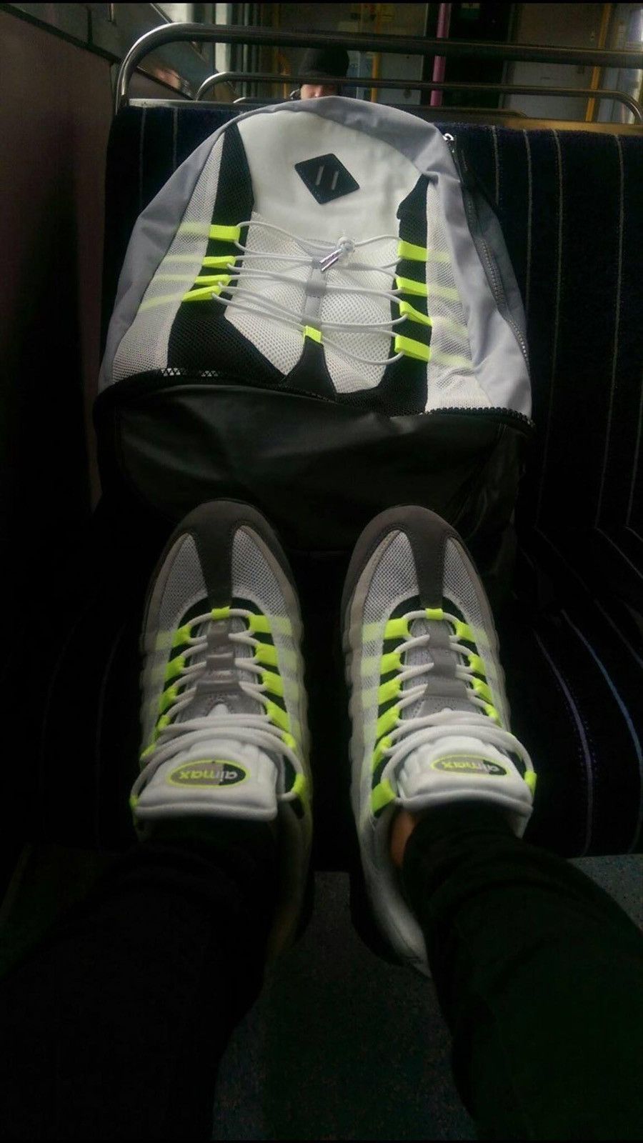 Nike × Supreme × atmos NikeLab Air Max95 Neon Backpack Tn 2015 Size ONE SIZE - 10 Thumbnail