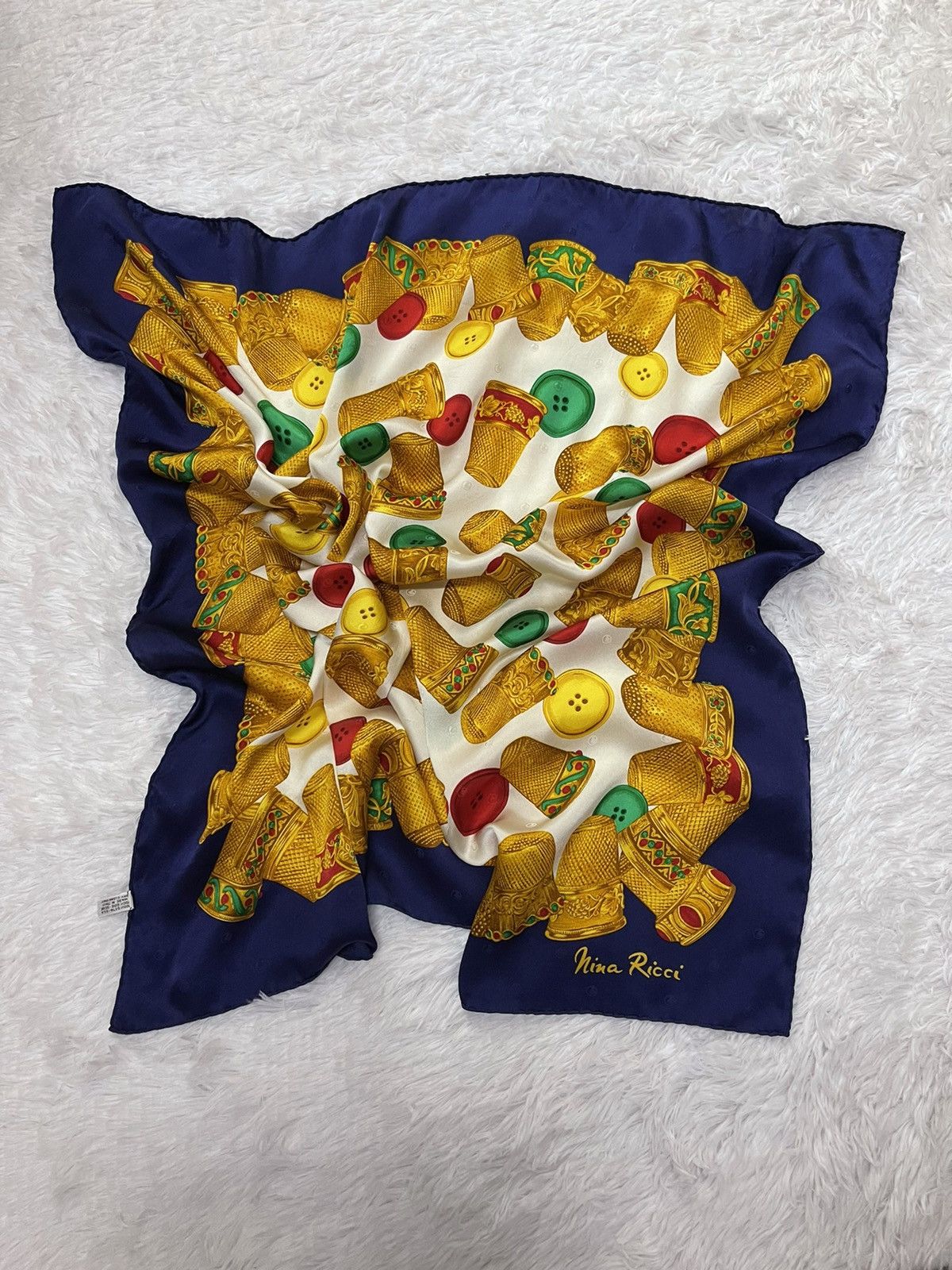 Nina Ricci Vintage Luxury Nina Ricci Silk Scarves Italy Size ONE SIZE - 4 Thumbnail