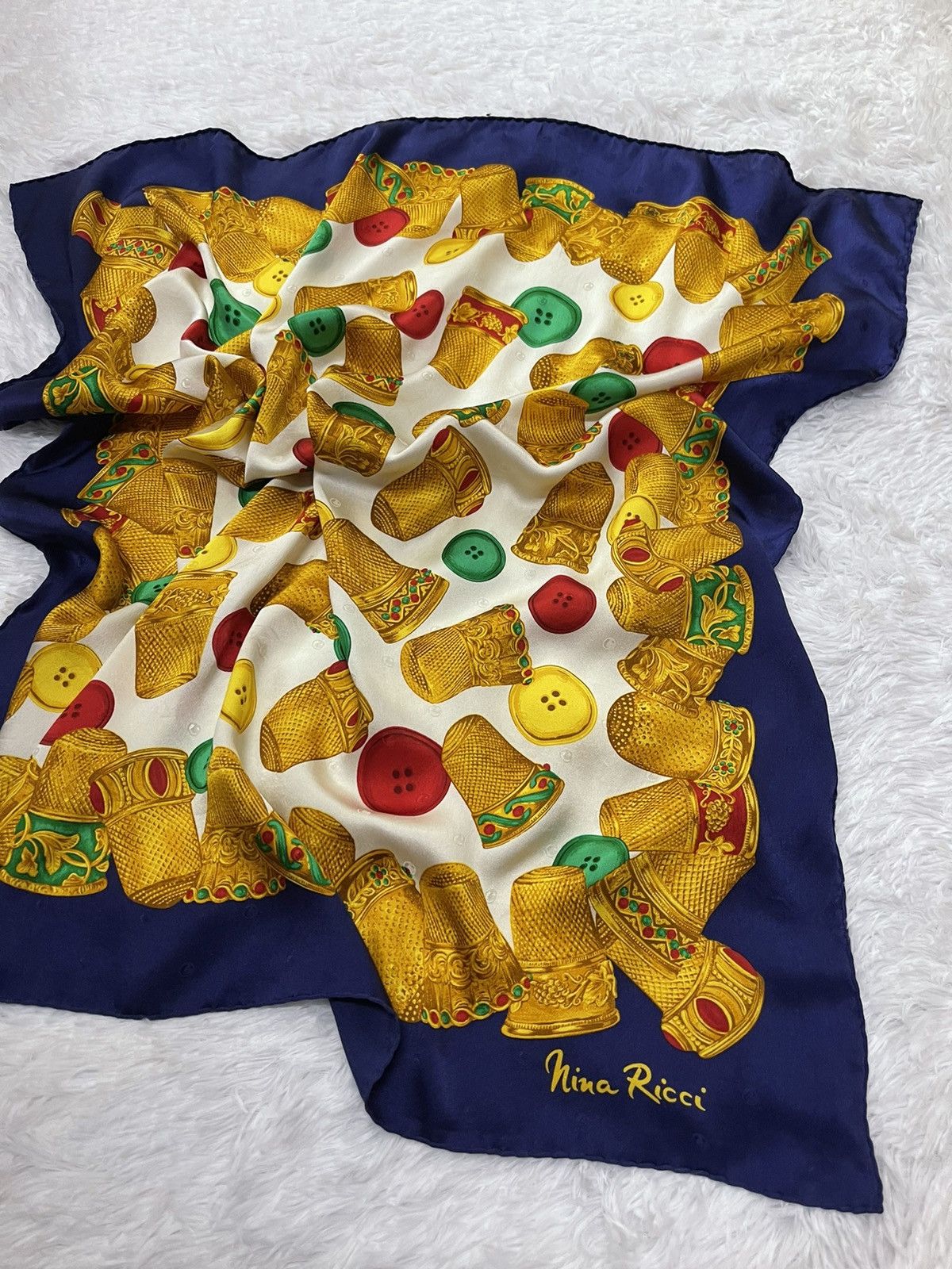 Nina Ricci Vintage Luxury Nina Ricci Silk Scarves Italy Size ONE SIZE - 5 Thumbnail