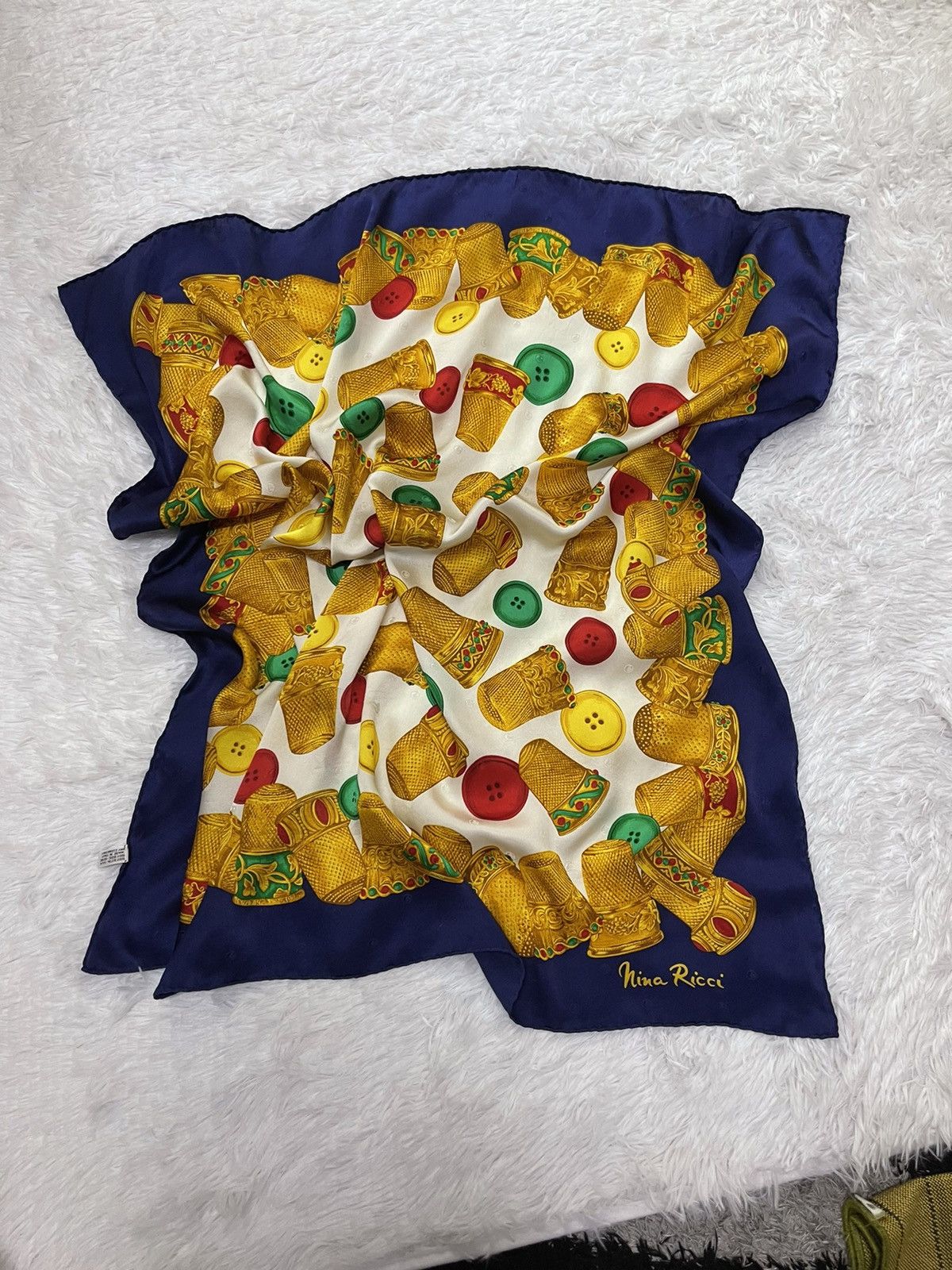 Nina Ricci Vintage Luxury Nina Ricci Silk Scarves Italy Size ONE SIZE - 6 Thumbnail