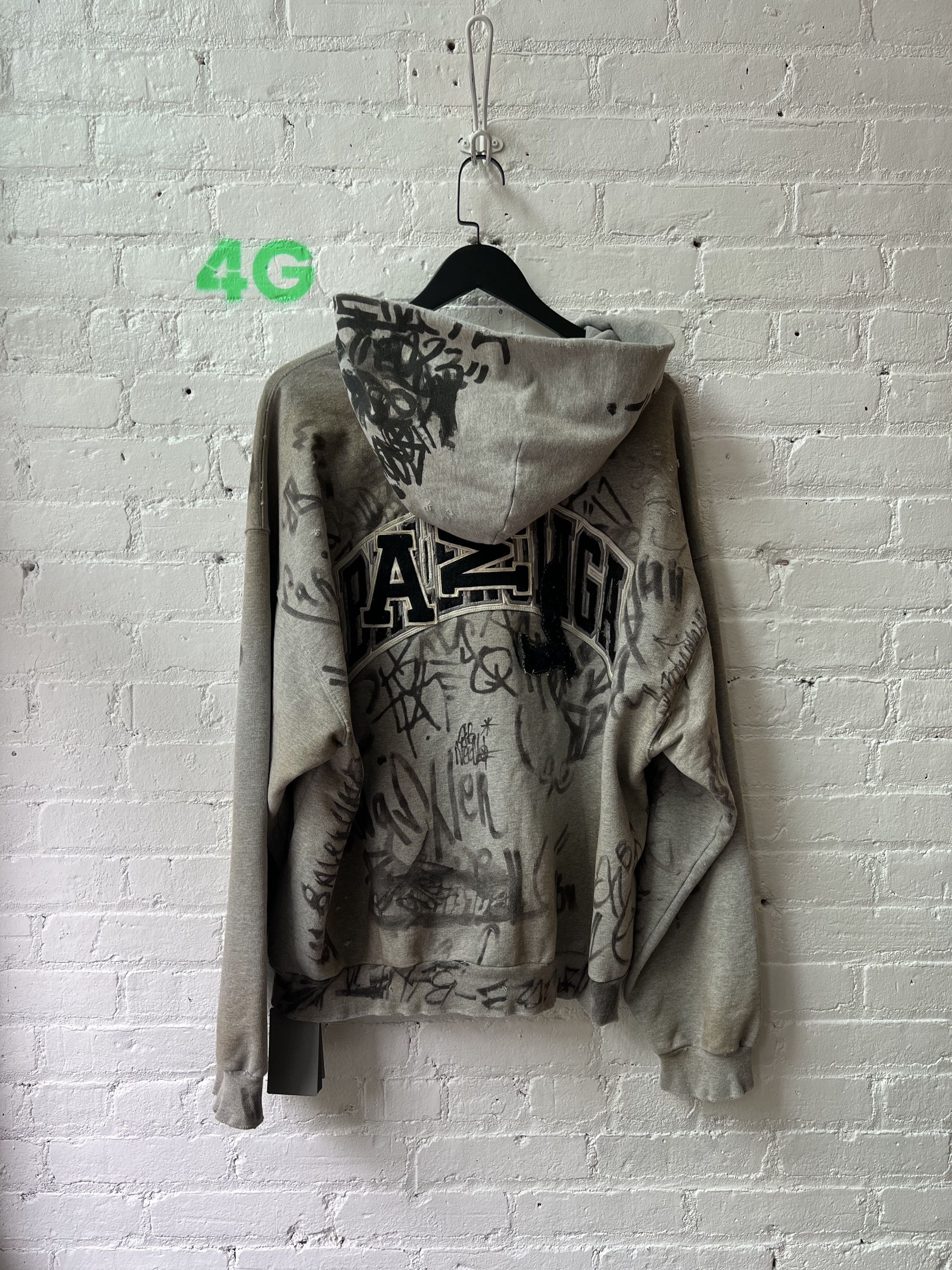 Balenciaga Balenciaga Graffiti THRASHED Runway Hoodie Size US M / EU 48-50 / 2 - 9 Thumbnail
