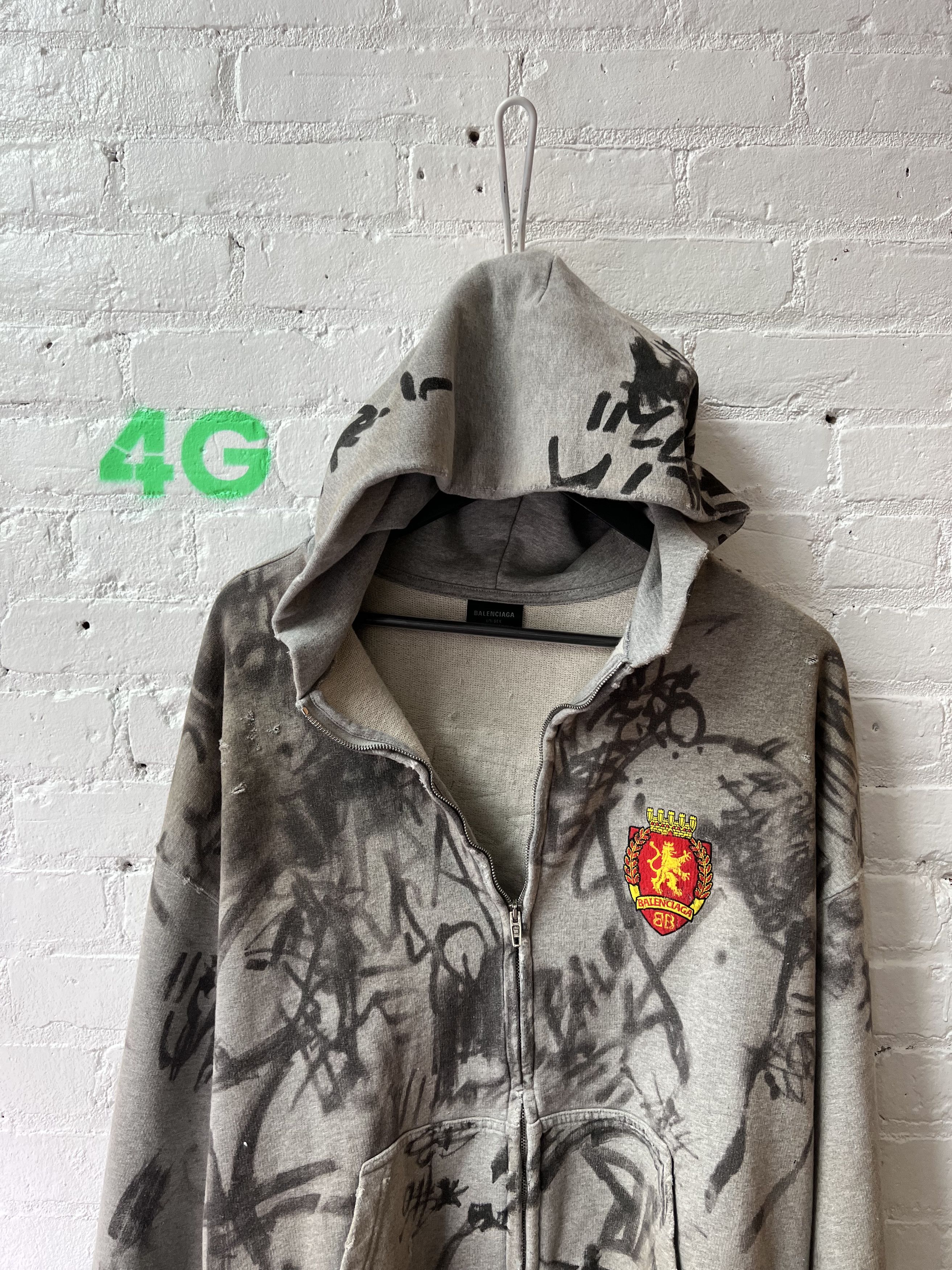 Balenciaga Balenciaga Graffiti THRASHED Runway Hoodie Size US M / EU 48-50 / 2 - 3 Thumbnail