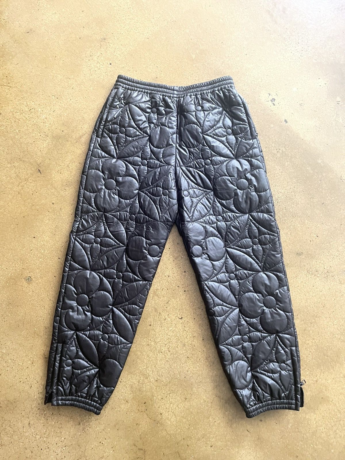 Louis Vuitton Louis Vuitton Flower Monogram Pants Size US 32 / EU 48 - 2 Thumbnail