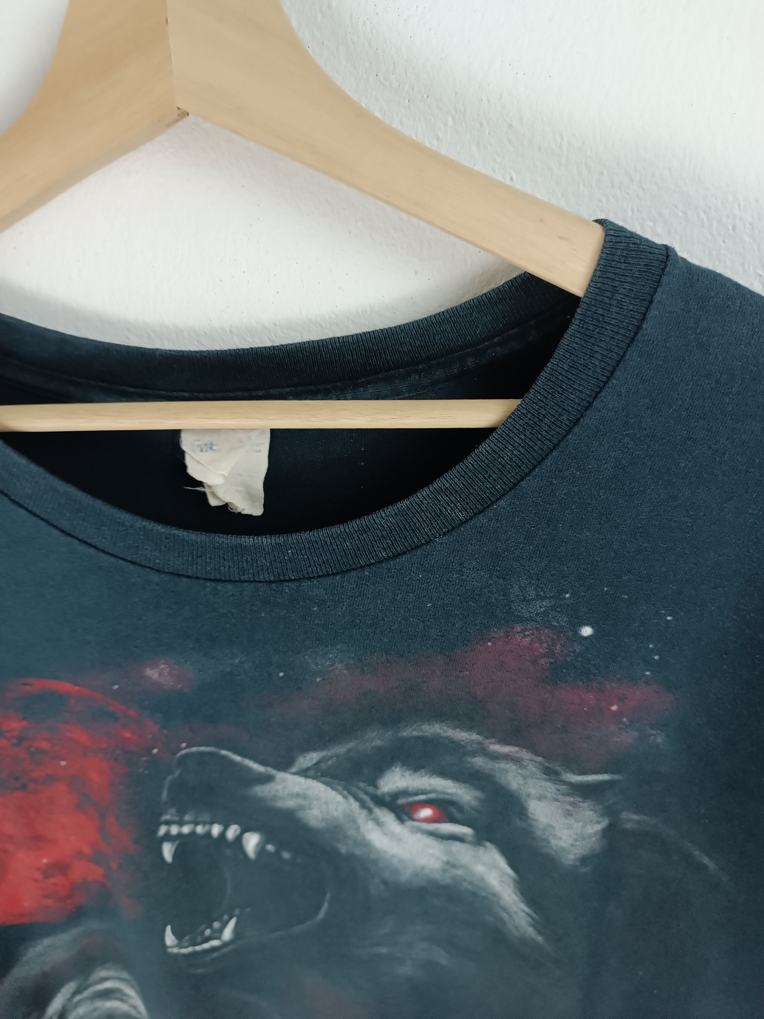 Vintage VINTAGE RED MOON WOLVES OVP HORROR ANIMAL PETS TEE Size US XXL / EU 58 / 5 - 10 Thumbnail
