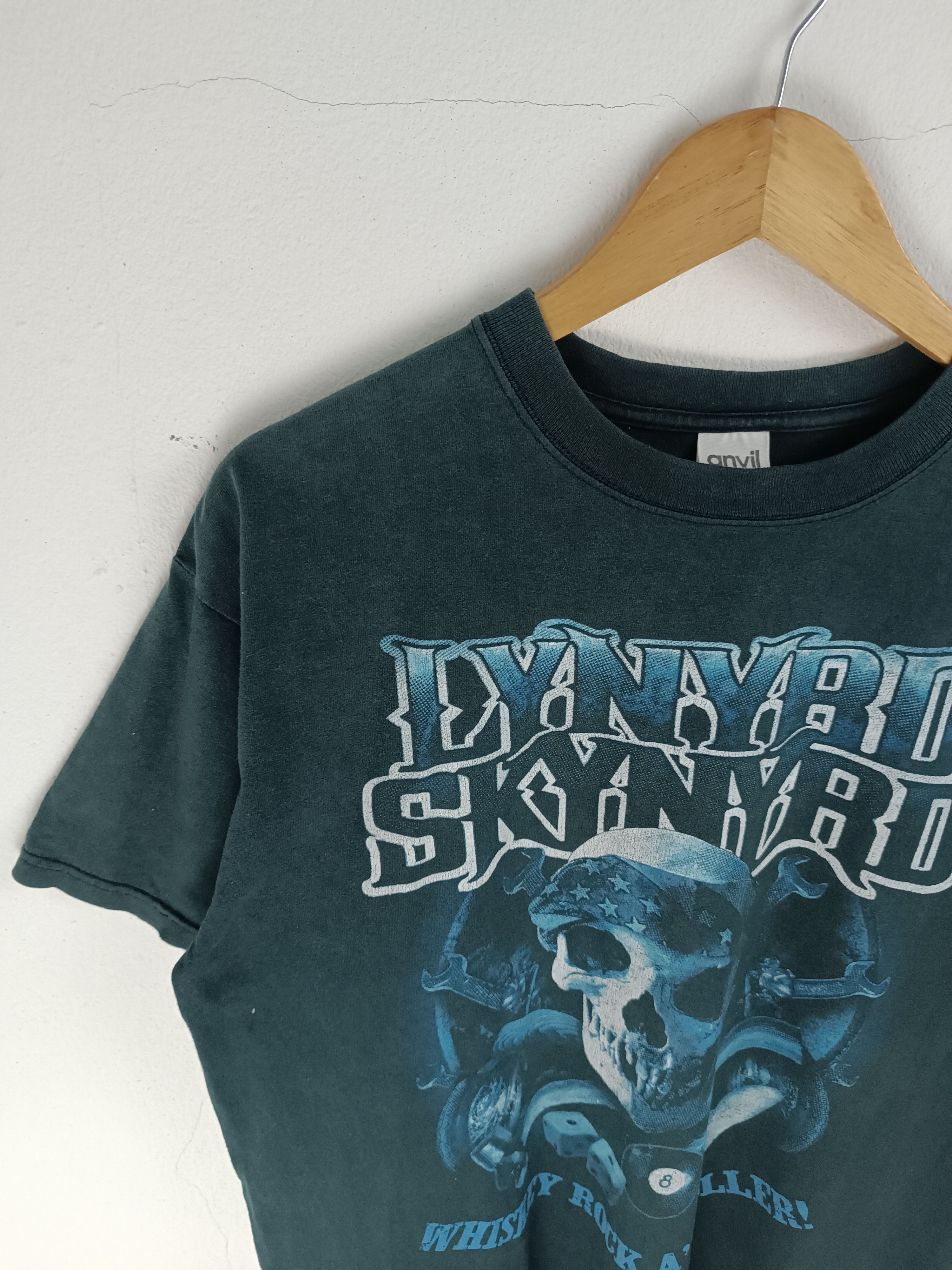 Band Tees VINTAGE '05 LYNYRD SKYNYRD TOUR (zz top zeppelin kid rock) Size US L / EU 52-54 / 3 - 8 Thumbnail