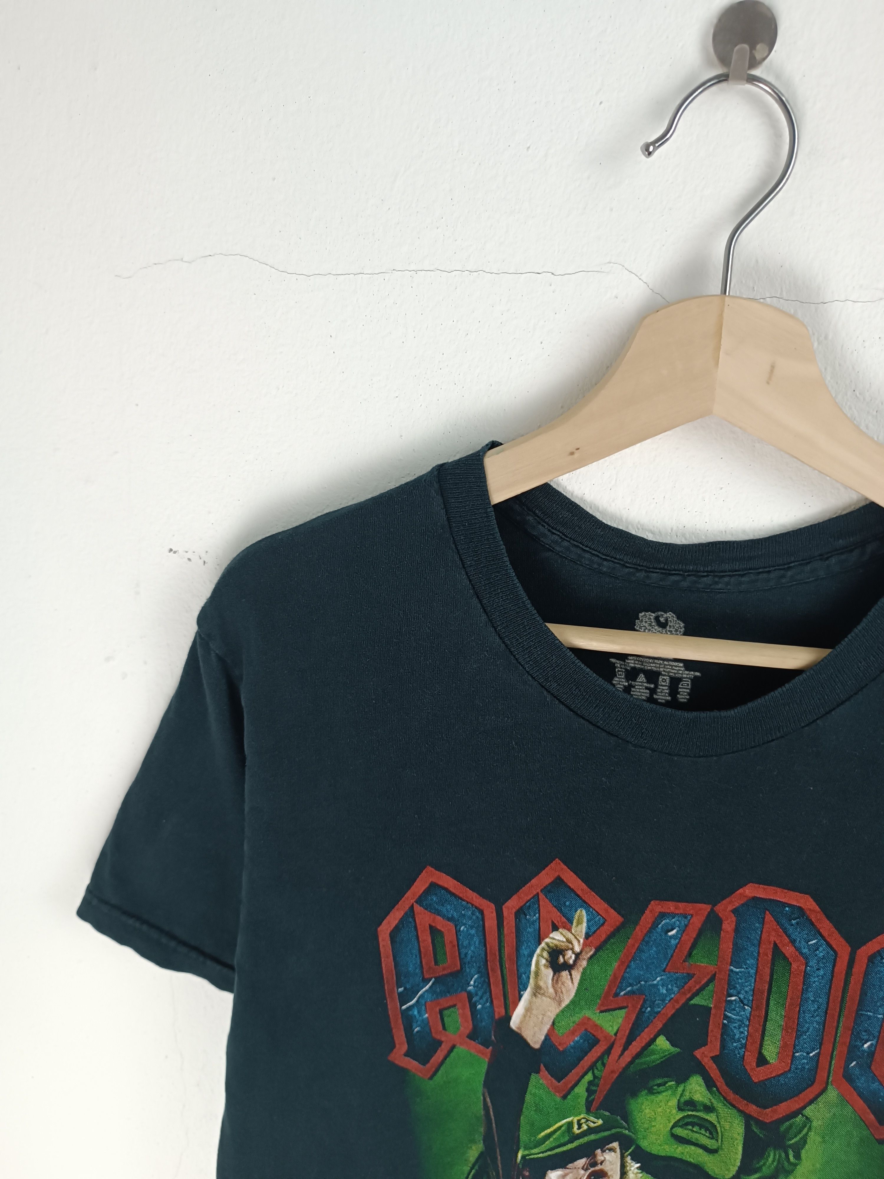 Band Tees VINTAGE ACDC 'HIGHWAY TO HELL' TEE (bon jovi KISS zeppelin) Size US M / EU 48-50 / 2 - 6 Thumbnail