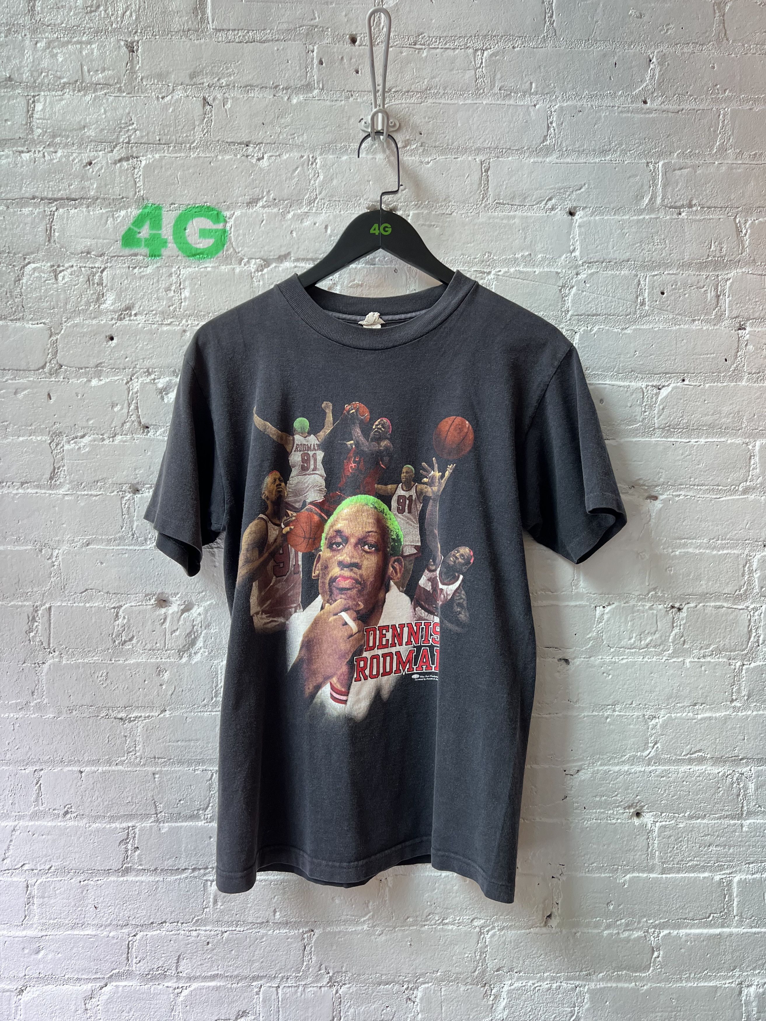 Vintage Vintage Dennis Rodman Single Stitch T-shirt Size US L / EU 52-54 / 3 - 1 Thumbnail