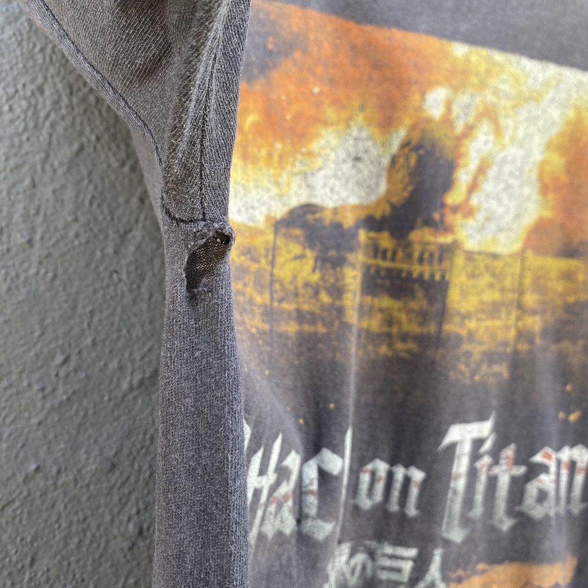 Anime Thrashed Distressed Faded Attack on Titan ERD GRUNGE TSHIRT Size US M / EU 48-50 / 2 - 5 Thumbnail