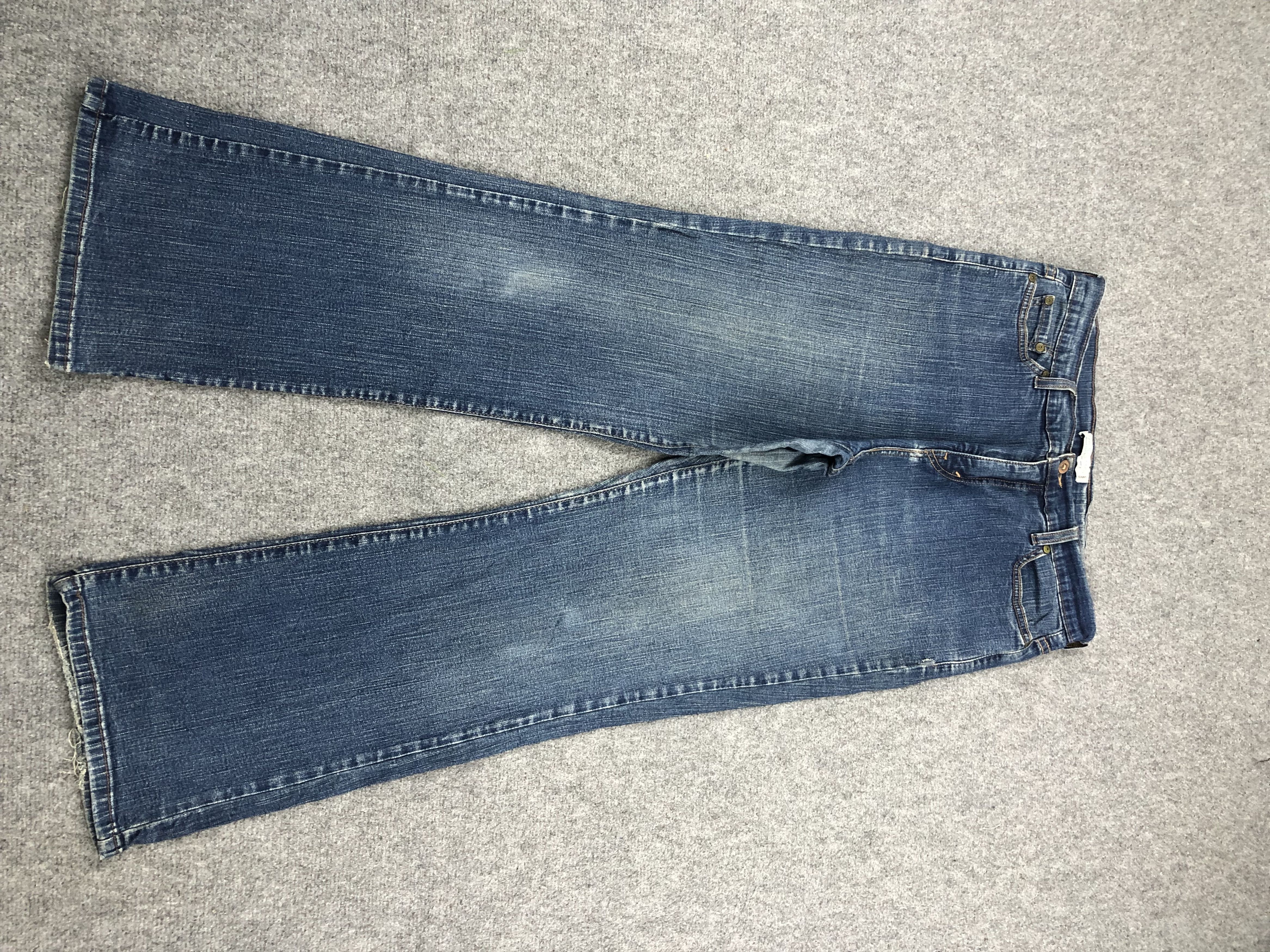 image of Levis 512 Flared Bootcut Jeans in Blue Denim, Men's (Size 32)