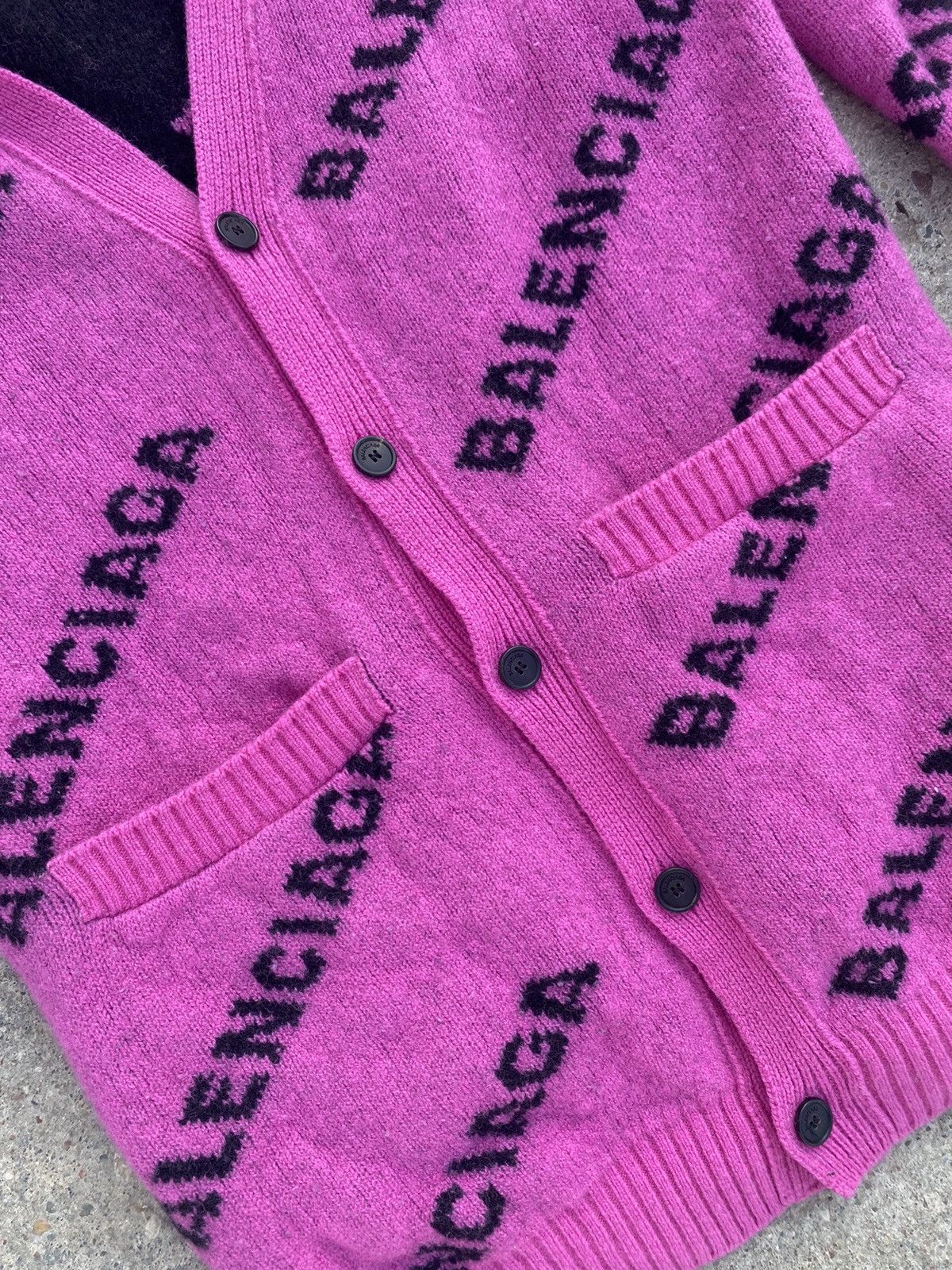 Balenciaga Balenciaga Knit All Over Print Cardigan Size S / US 4 / IT 40 - 5 Thumbnail