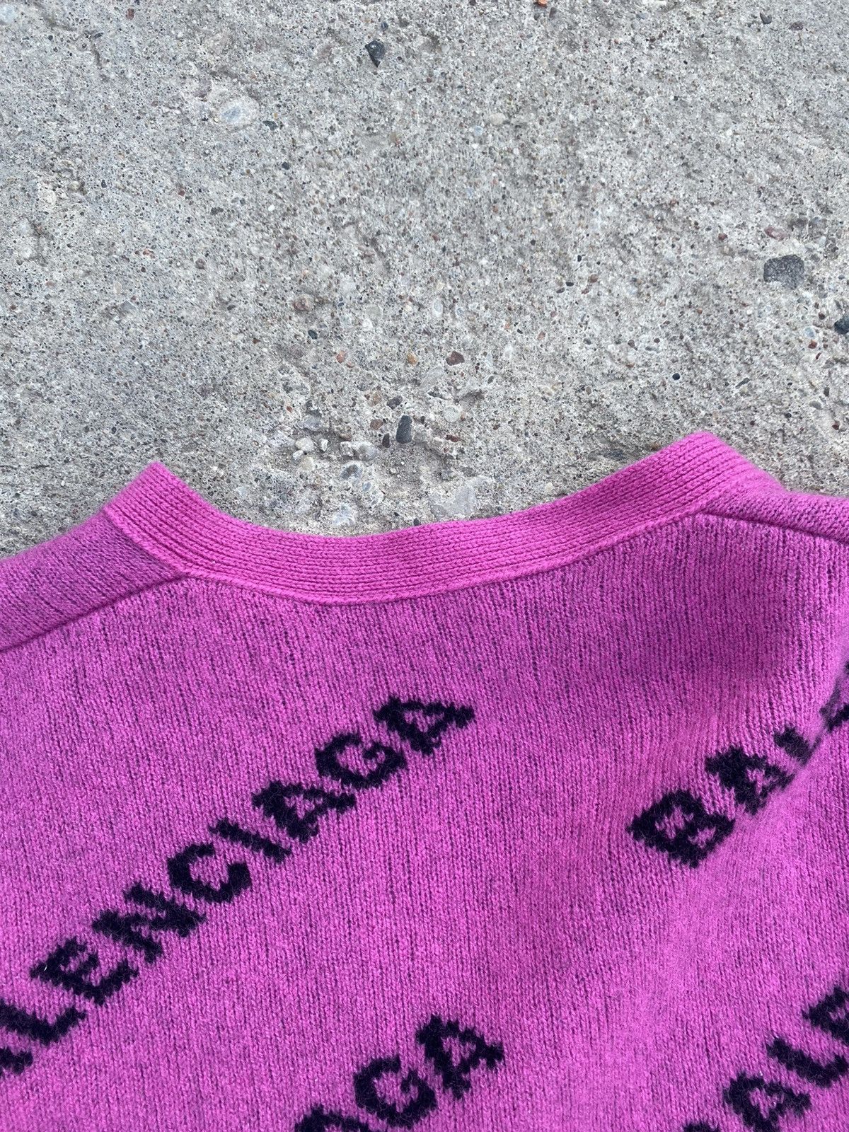 Balenciaga Balenciaga Knit All Over Print Cardigan Size S / US 4 / IT 40 - 18 Thumbnail
