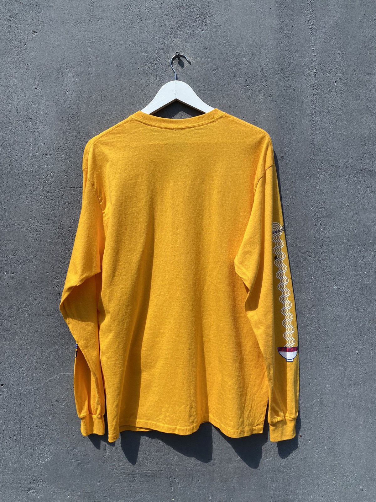 Anime × Japanese Brand × Vintage RARE Vintage 2000s NARUTO ICHIRAKU RAMEN Anime Longsleeve Size US L / EU 52-54 / 3 - 7 Thumbnail